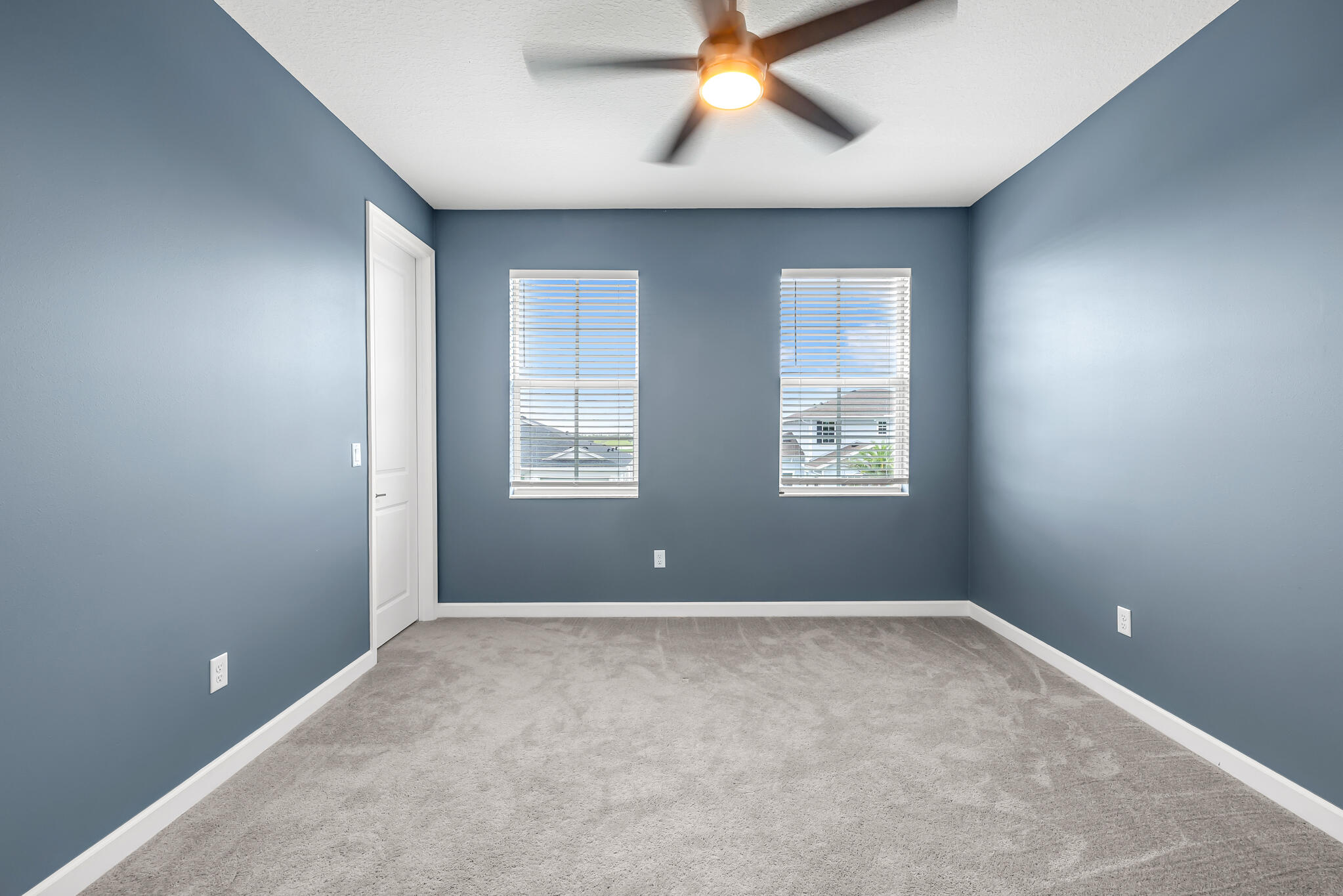 686 Hookline Circle Property Photo 43