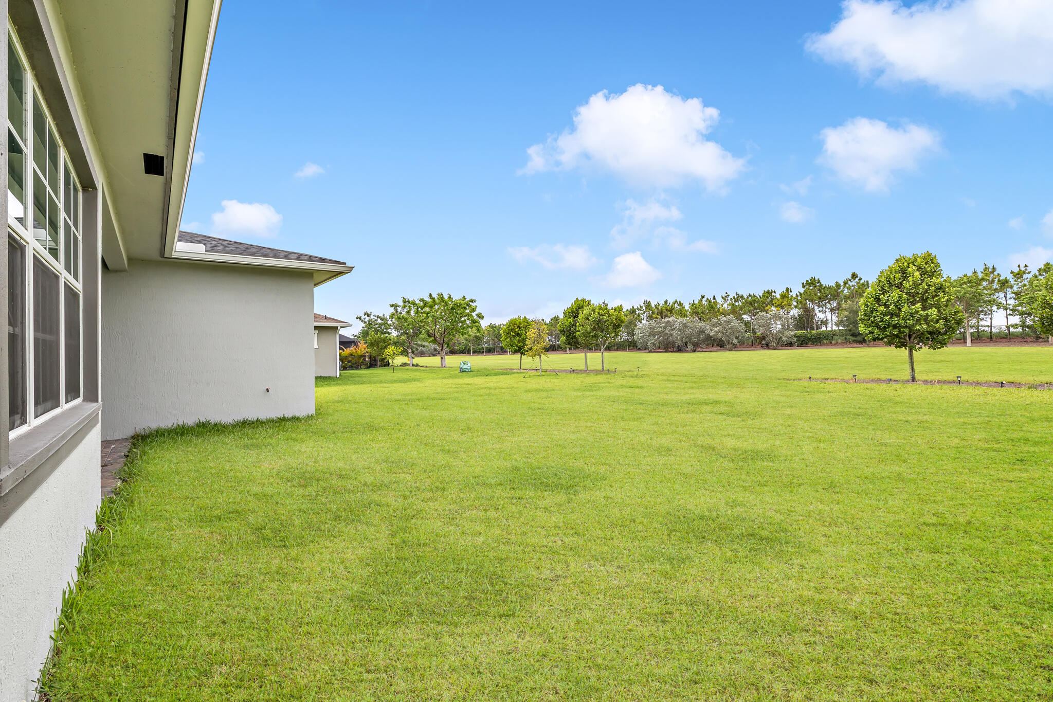 686 Hookline Circle Property Photo 47