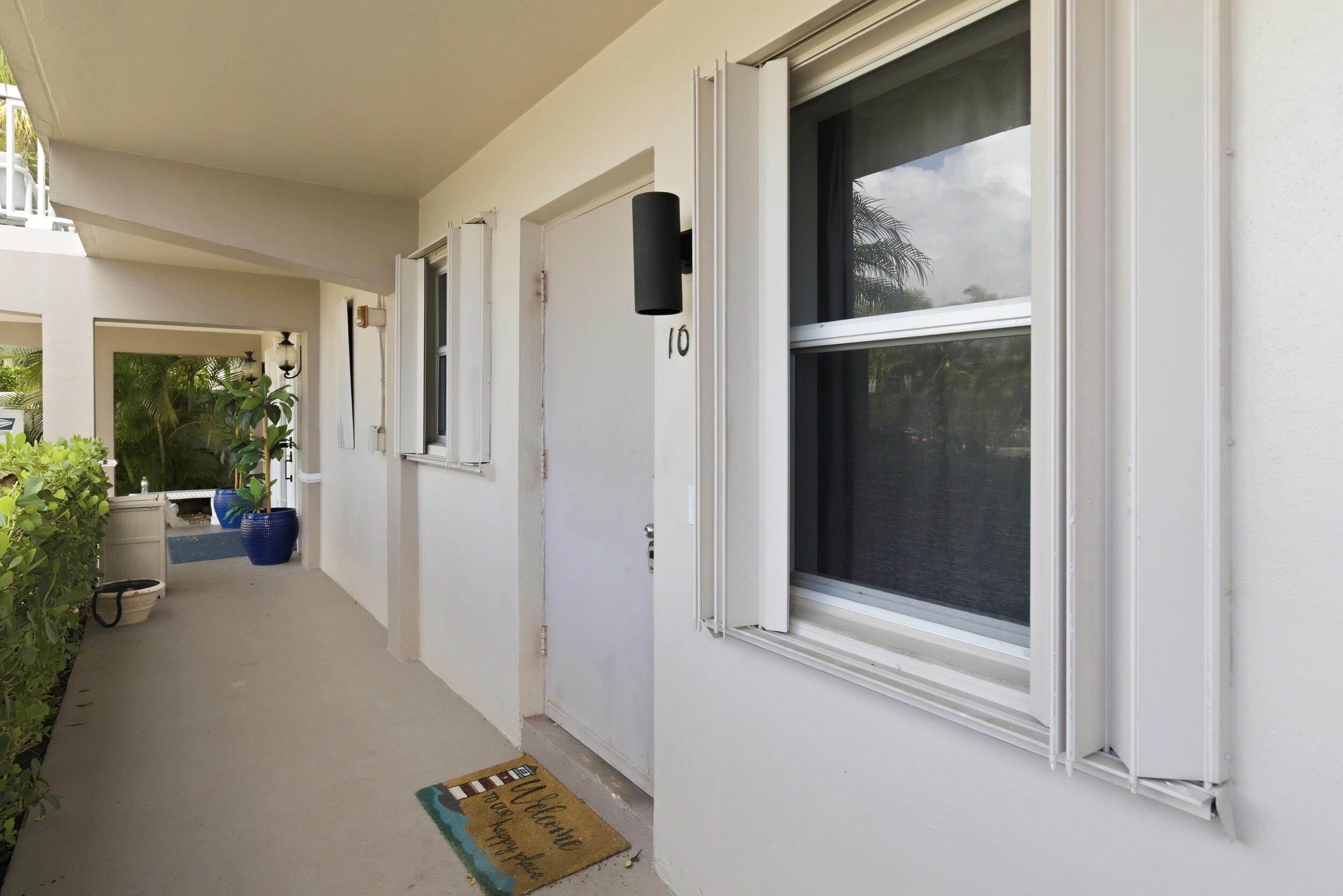 311 E Ocean Avenue 104 Property Photo 1
