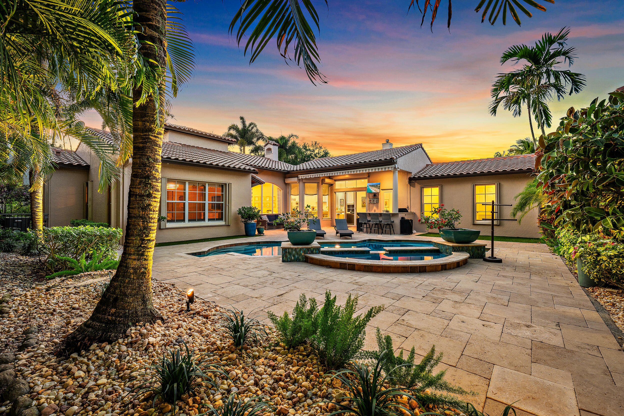 105 Segovia Way