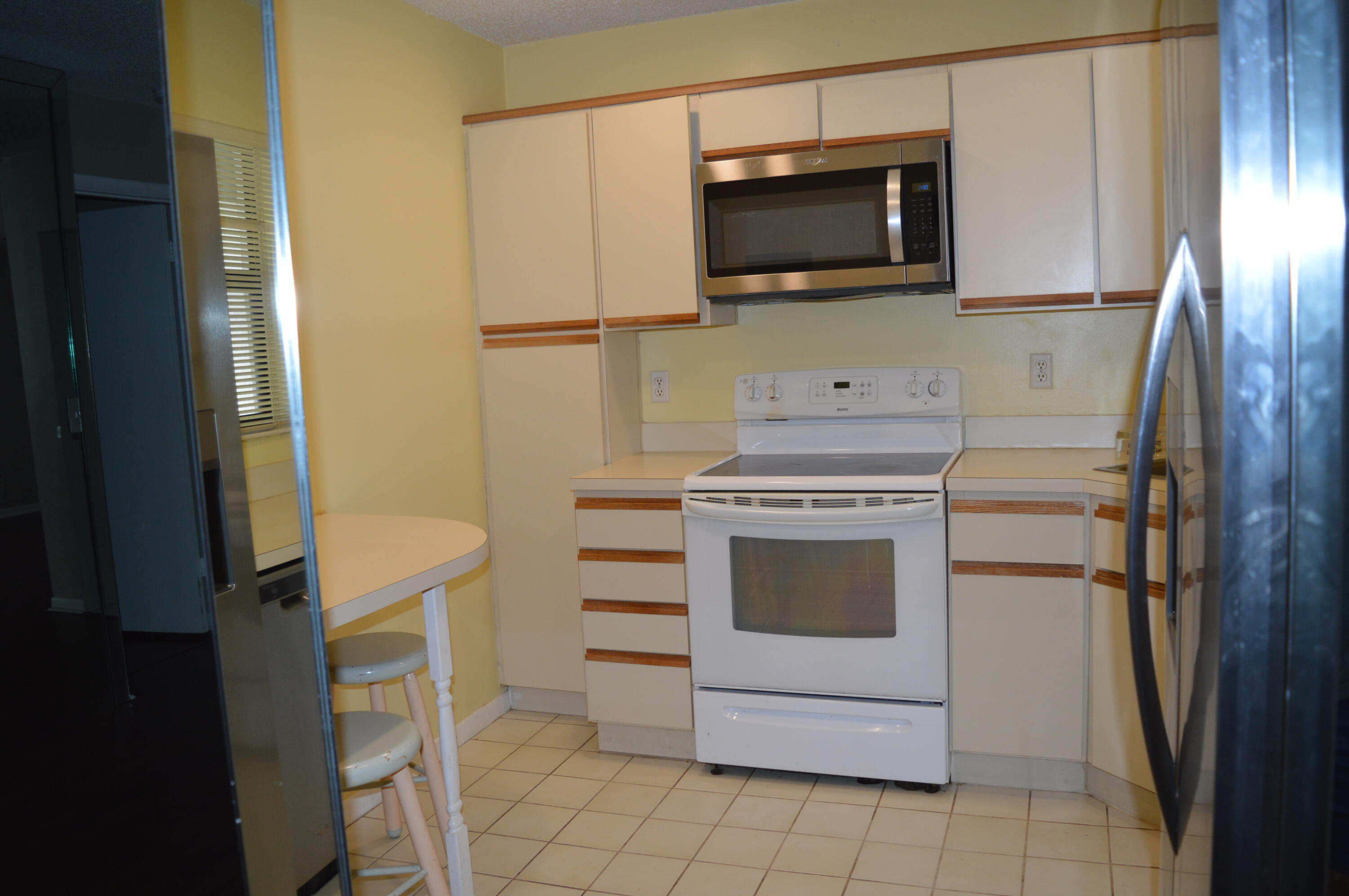 3511 Cocoplum Circle Property Photo 7