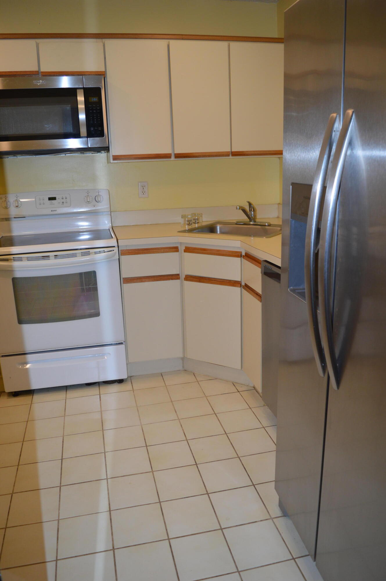 3511 Cocoplum Circle Property Photo 8