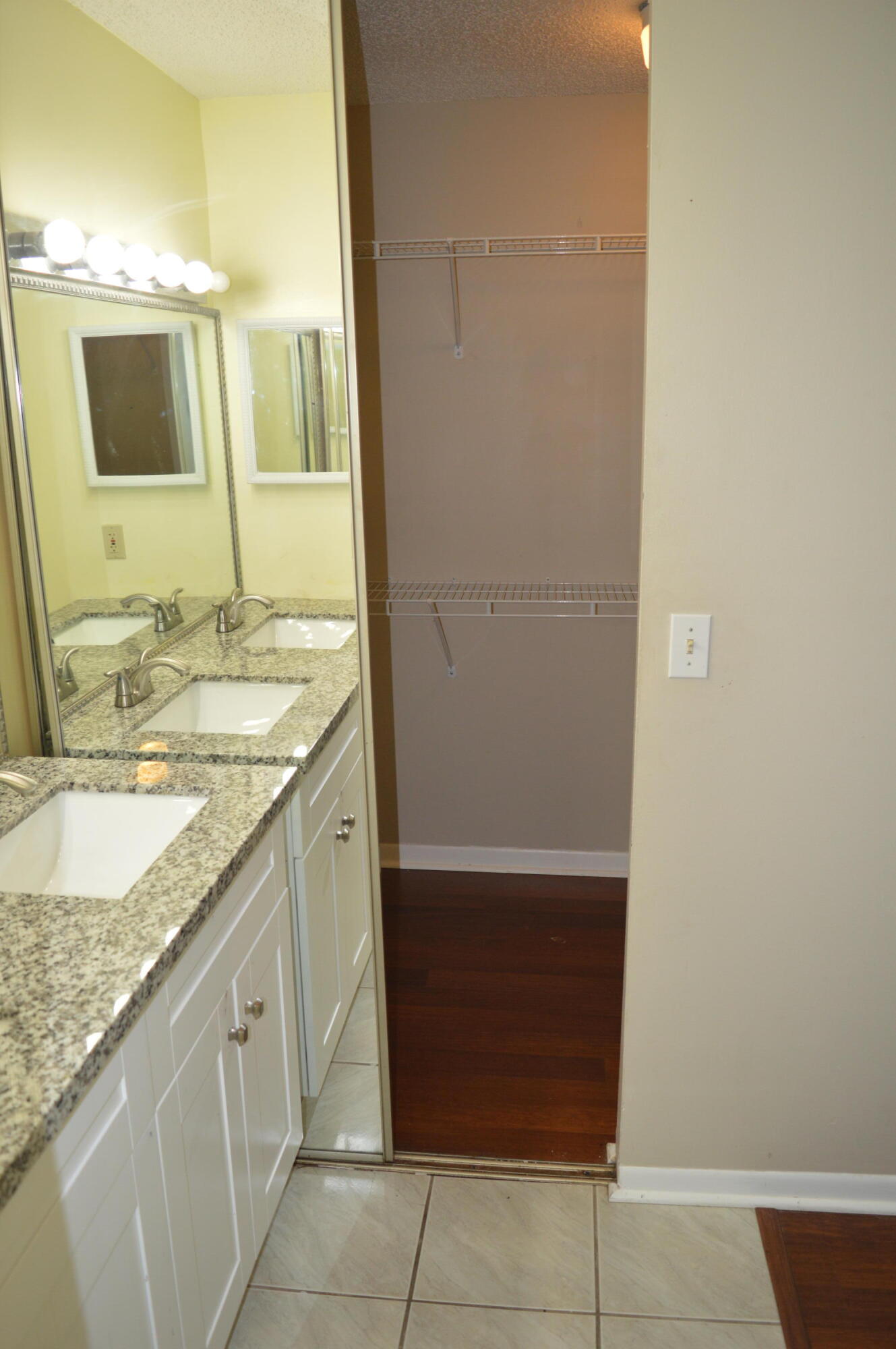 3511 Cocoplum Circle Property Photo 19