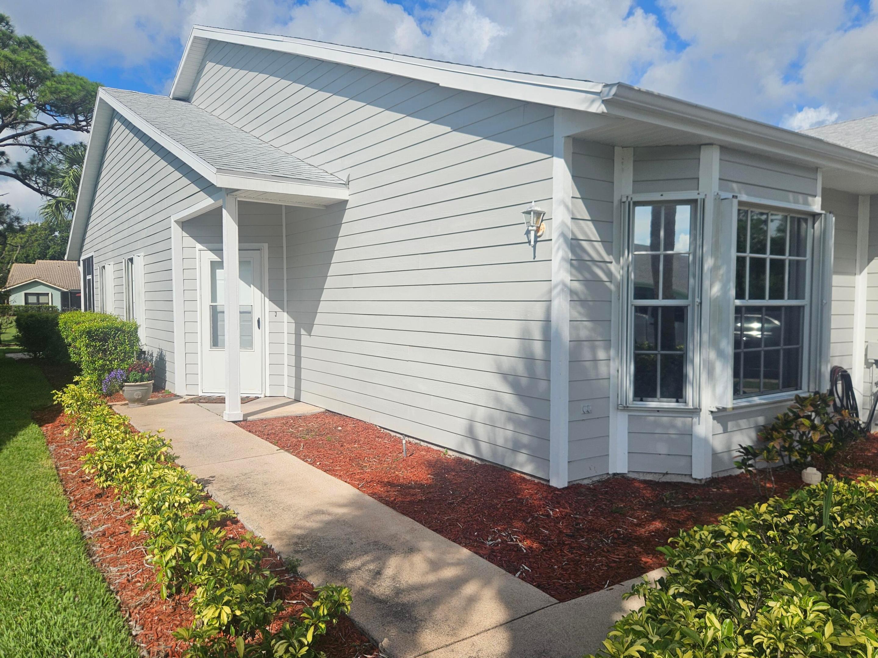 4011 Gator Trace Road Property Photo 2