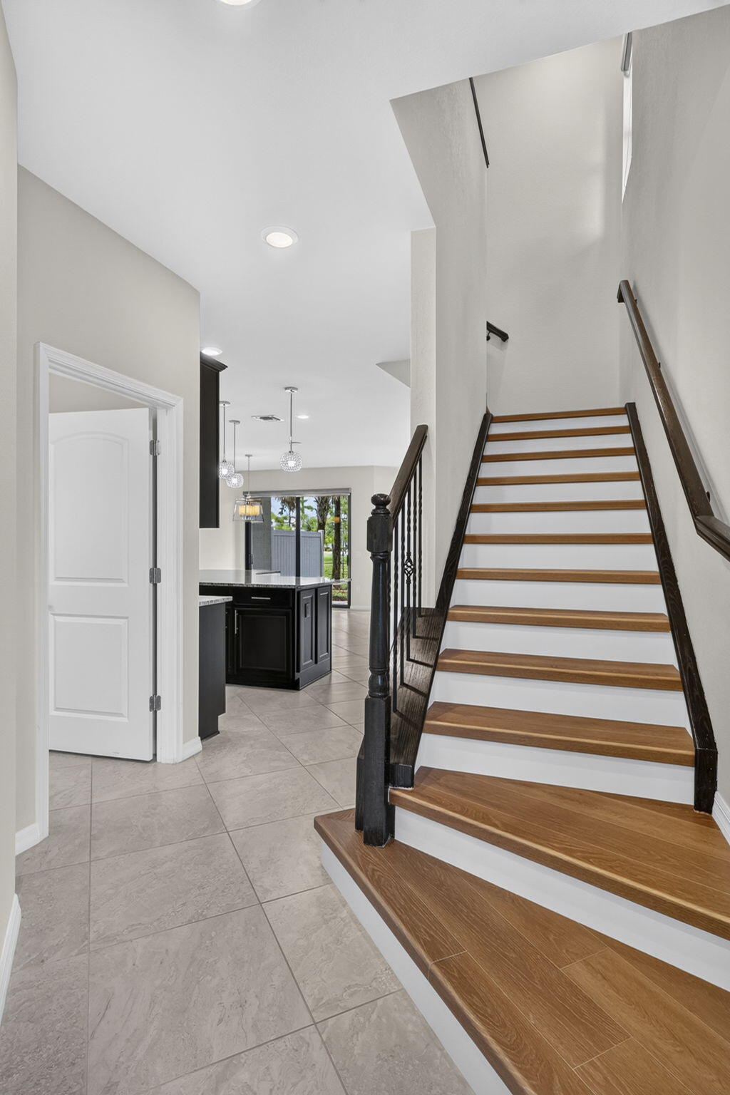 8347 Cadre Noir Road Property Photo 14