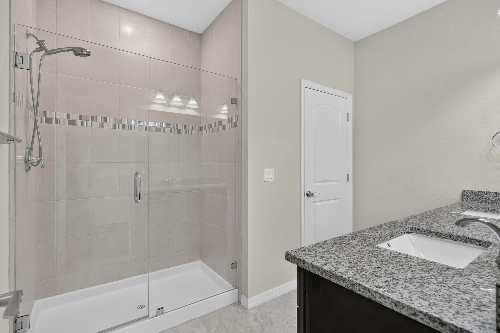8347 Cadre Noir Road Property Photo 20