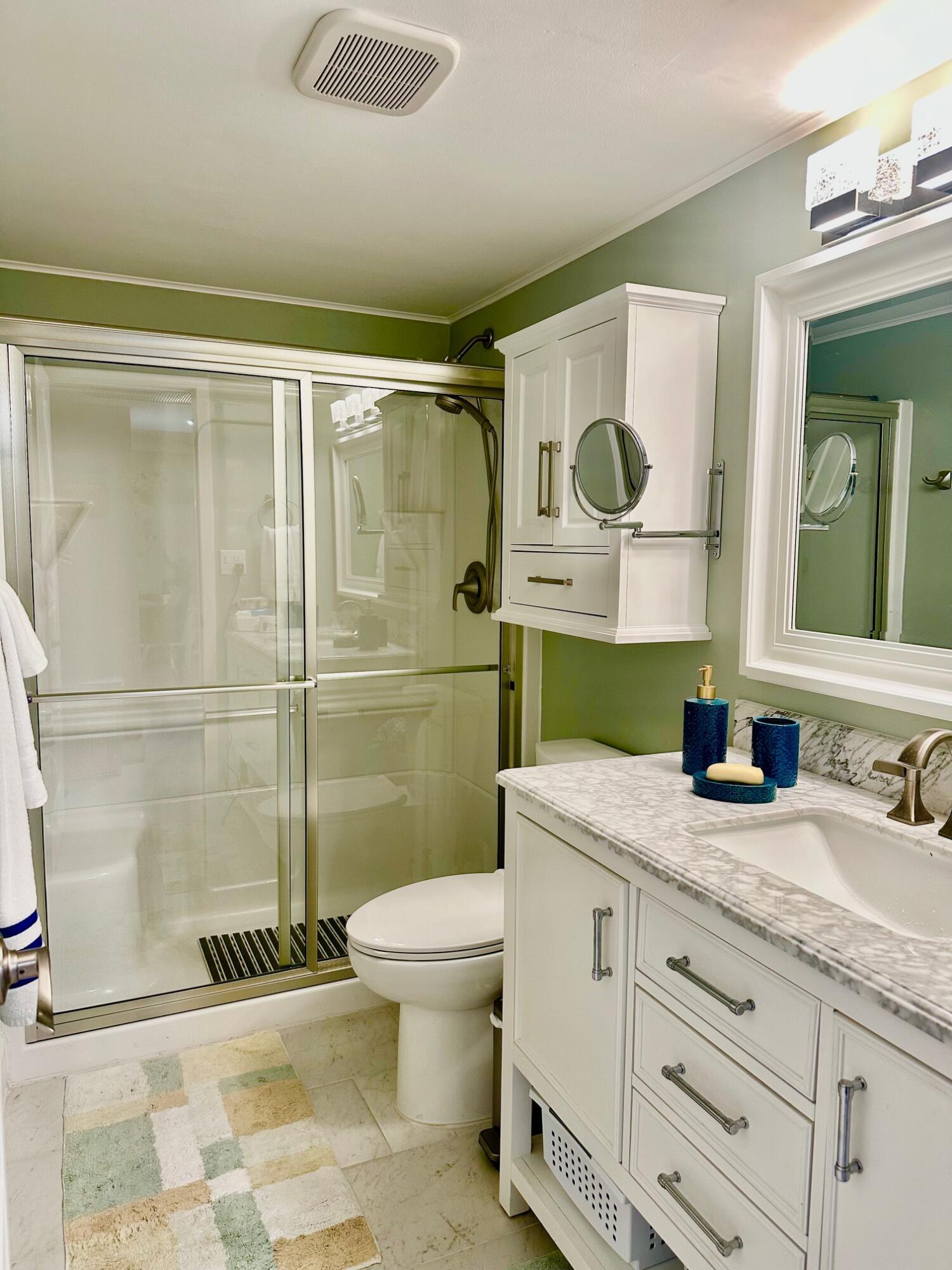 2721 Garden Drive N 105 Property Photo 21