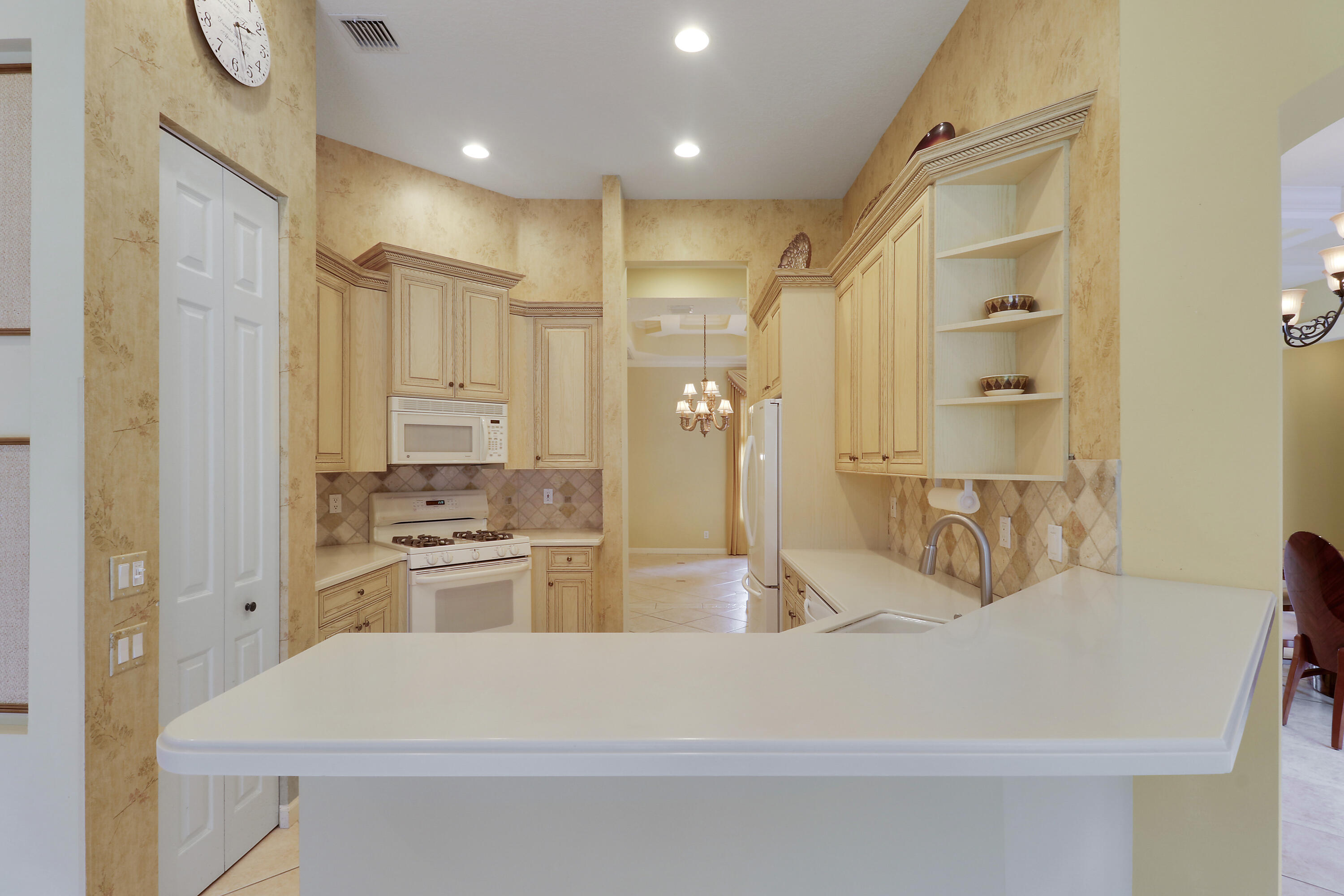 108 Nw Lawton Road Property Photo 8
