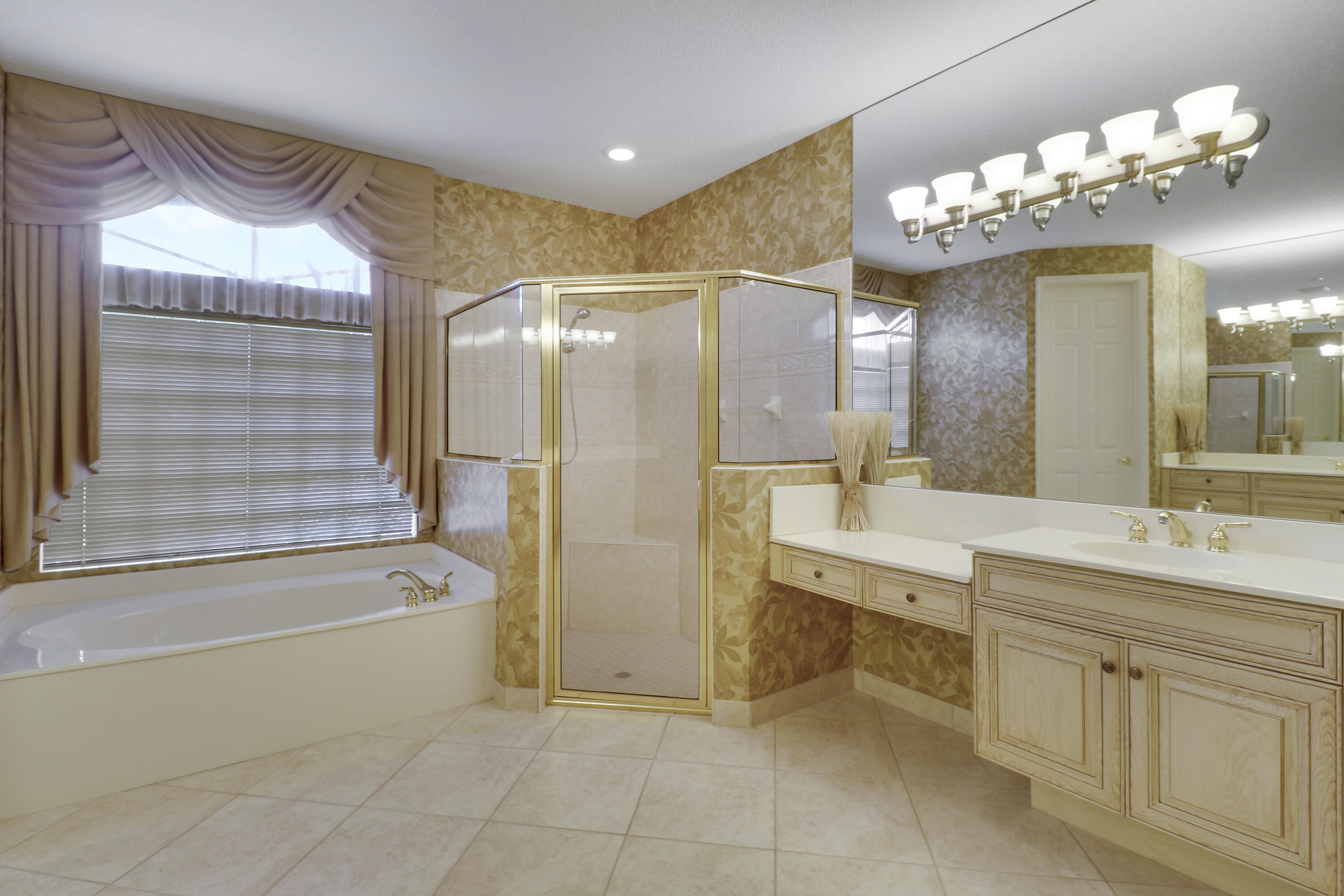 108 Nw Lawton Road Property Photo 24
