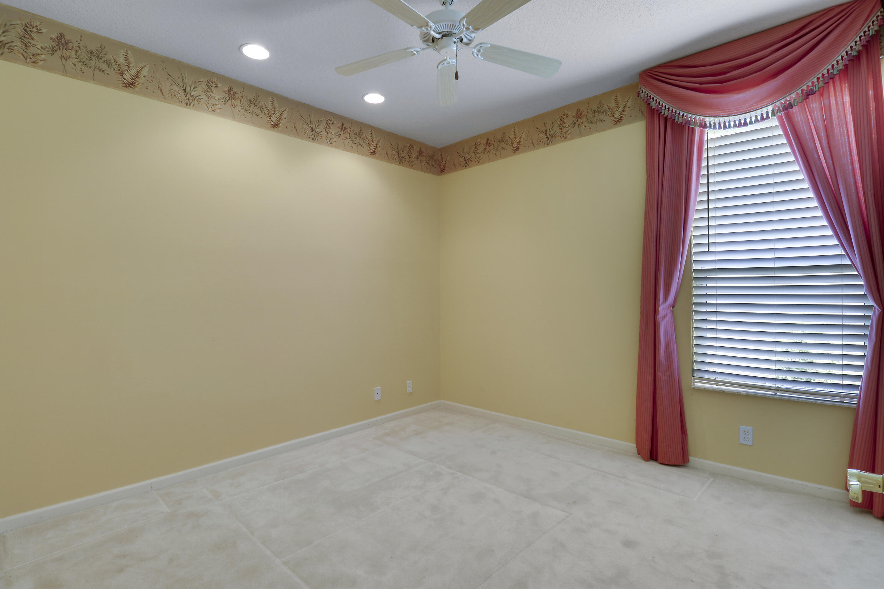 108 Nw Lawton Road Property Photo 28