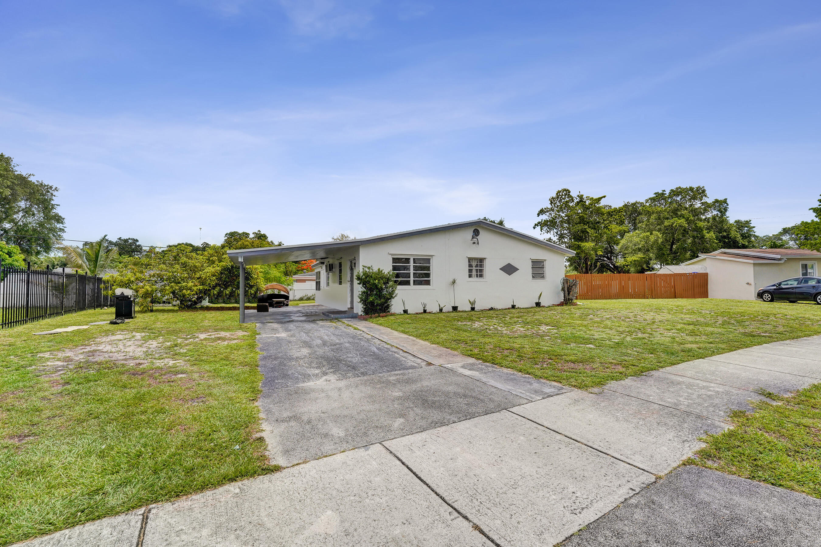4111 SW 32nd Drive