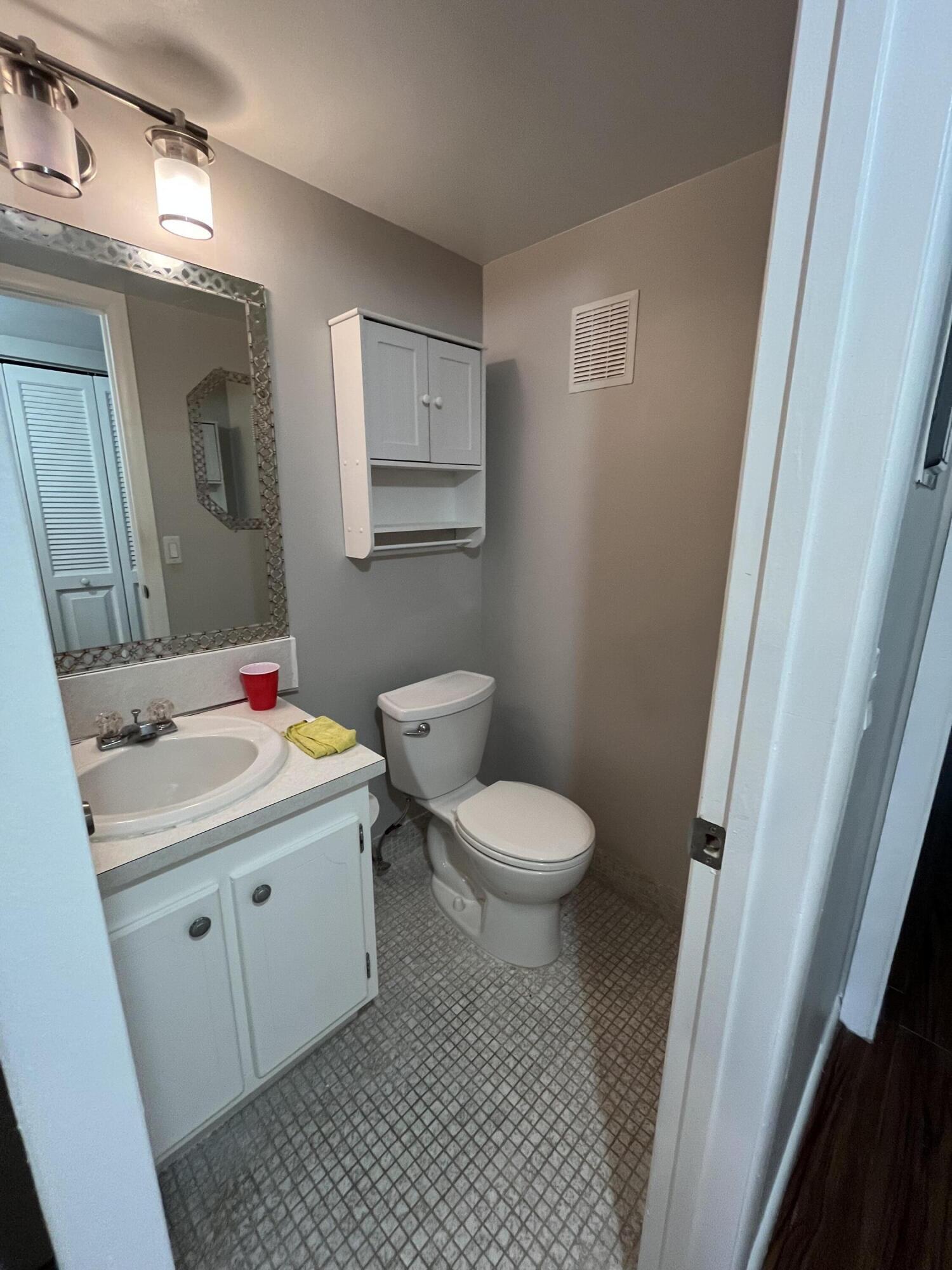 119 E Westbury E 119 Property Photo 6