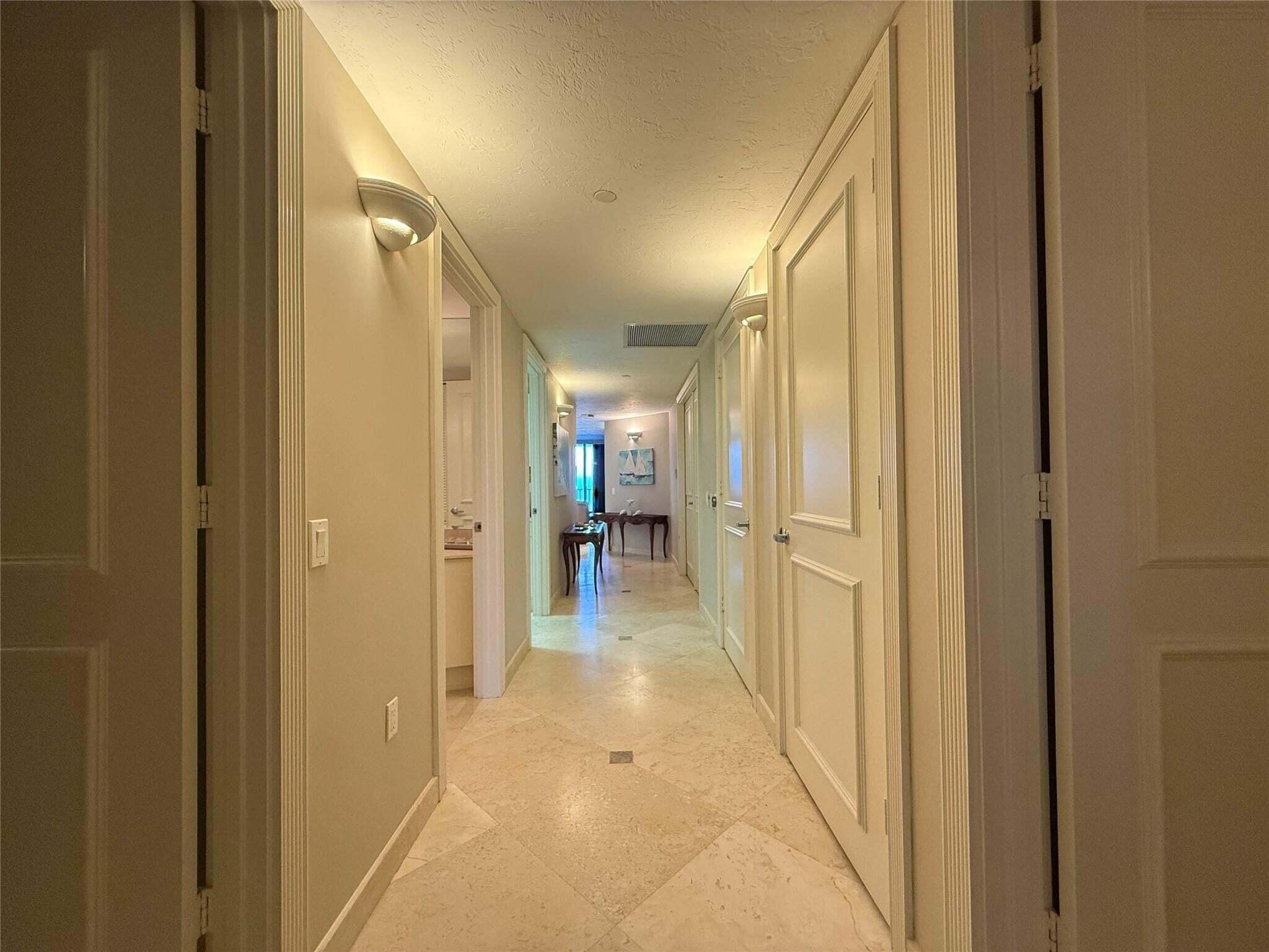 800 Ocean Drive 1104 Property Photo 27