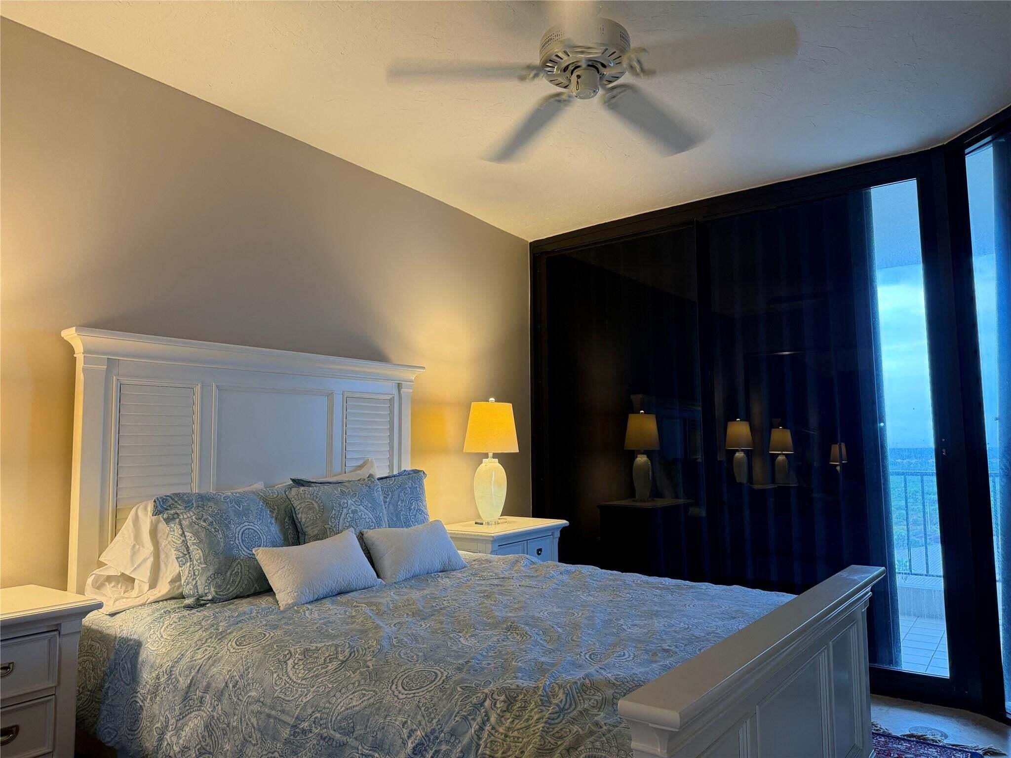800 Ocean Drive 1104 Property Photo 30