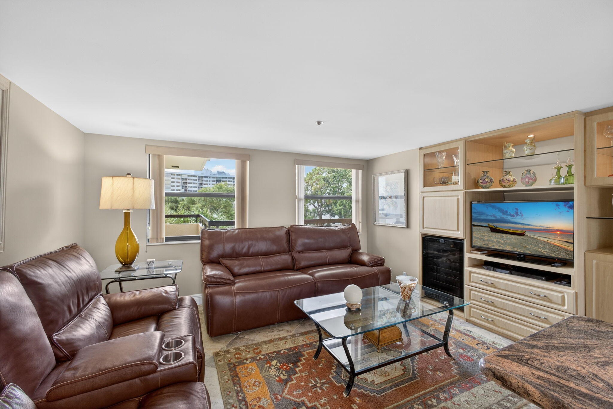 364 Golfview Road 506 Property Photo 6