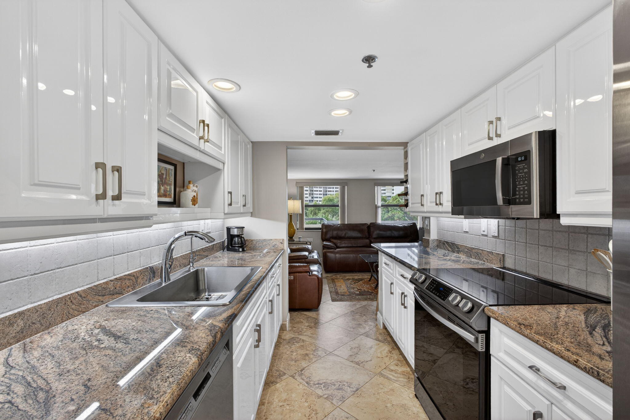 364 Golfview Road 506 Property Photo 13