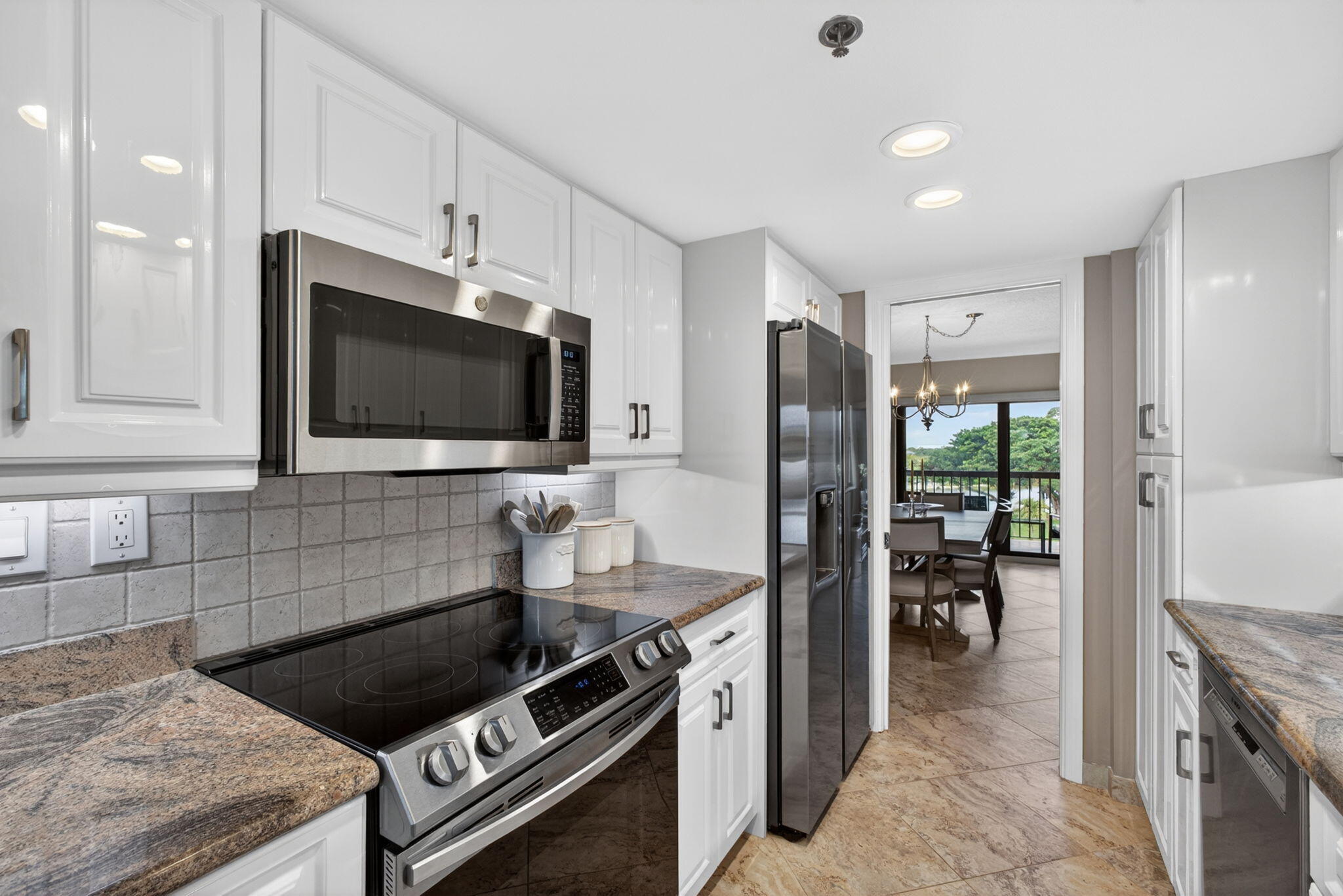 364 Golfview Road 506 Property Photo 14