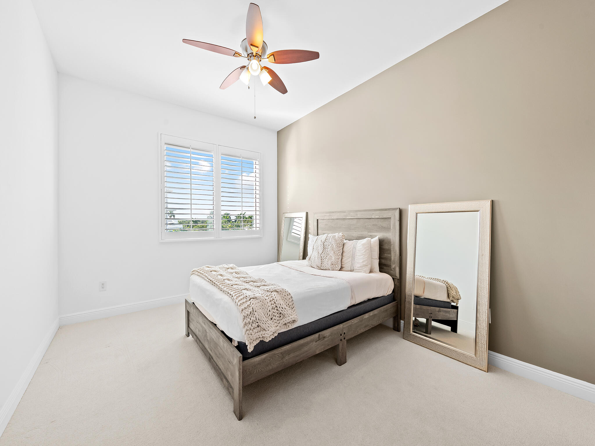 516 Hendricks Isle 4c Property Photo 19
