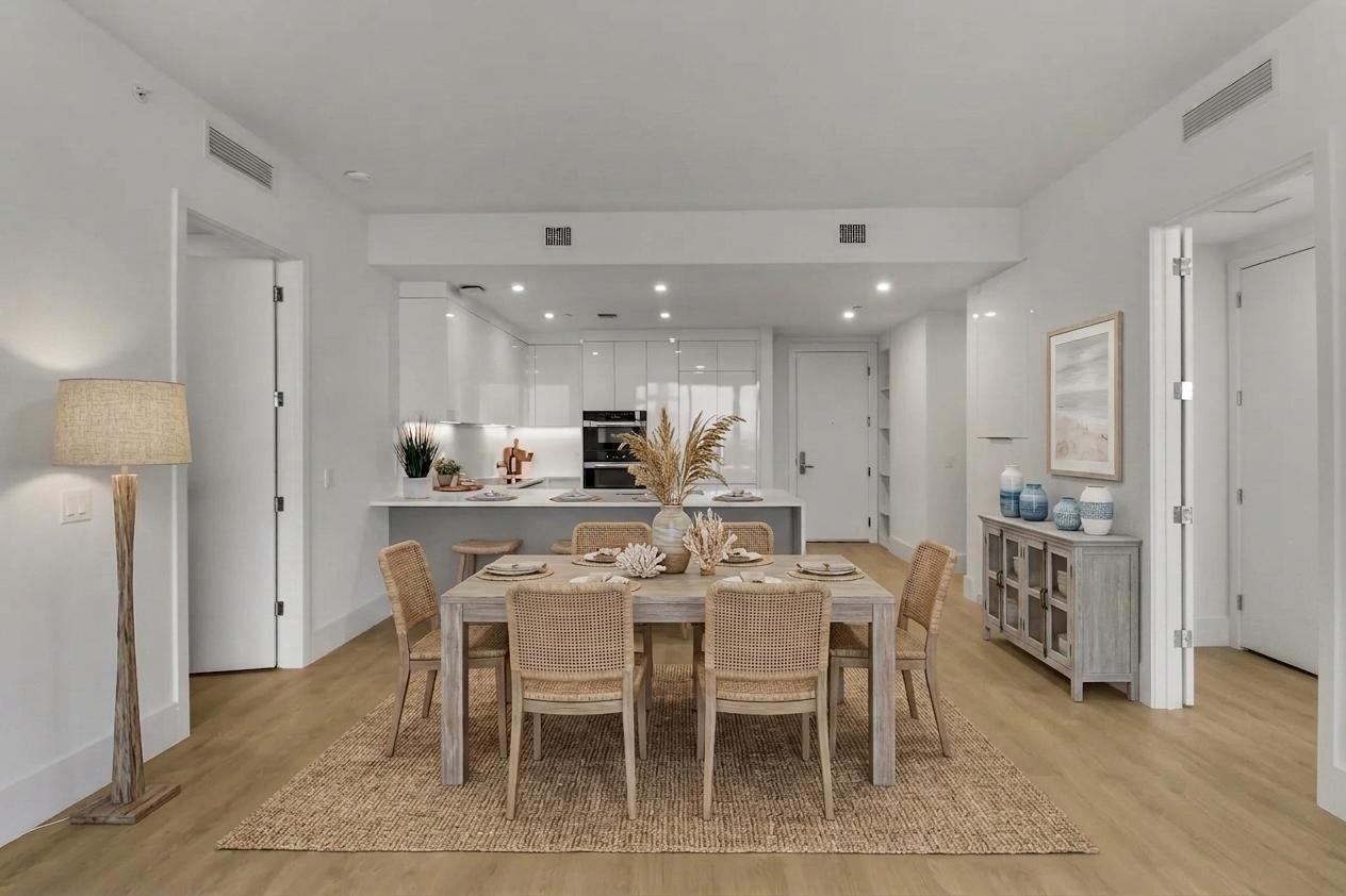 220 Lake Shore Drive 815 Property Photo 17