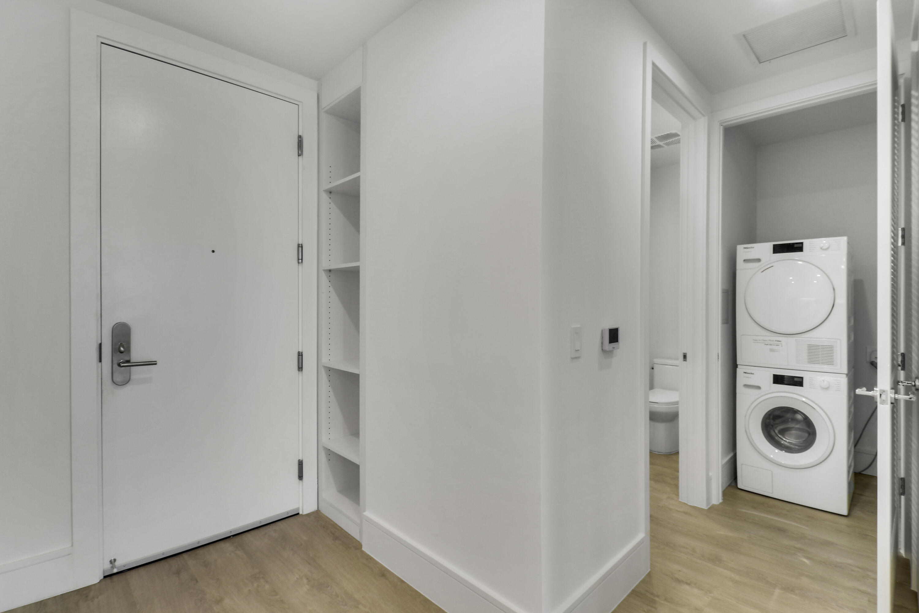 220 Lake Shore Drive 815 Property Photo 44