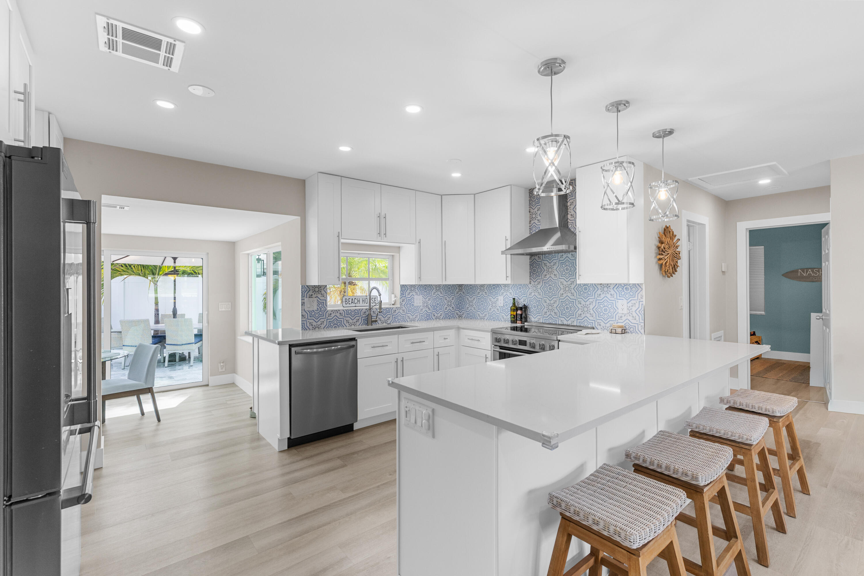 612 SE 10th Avenue
