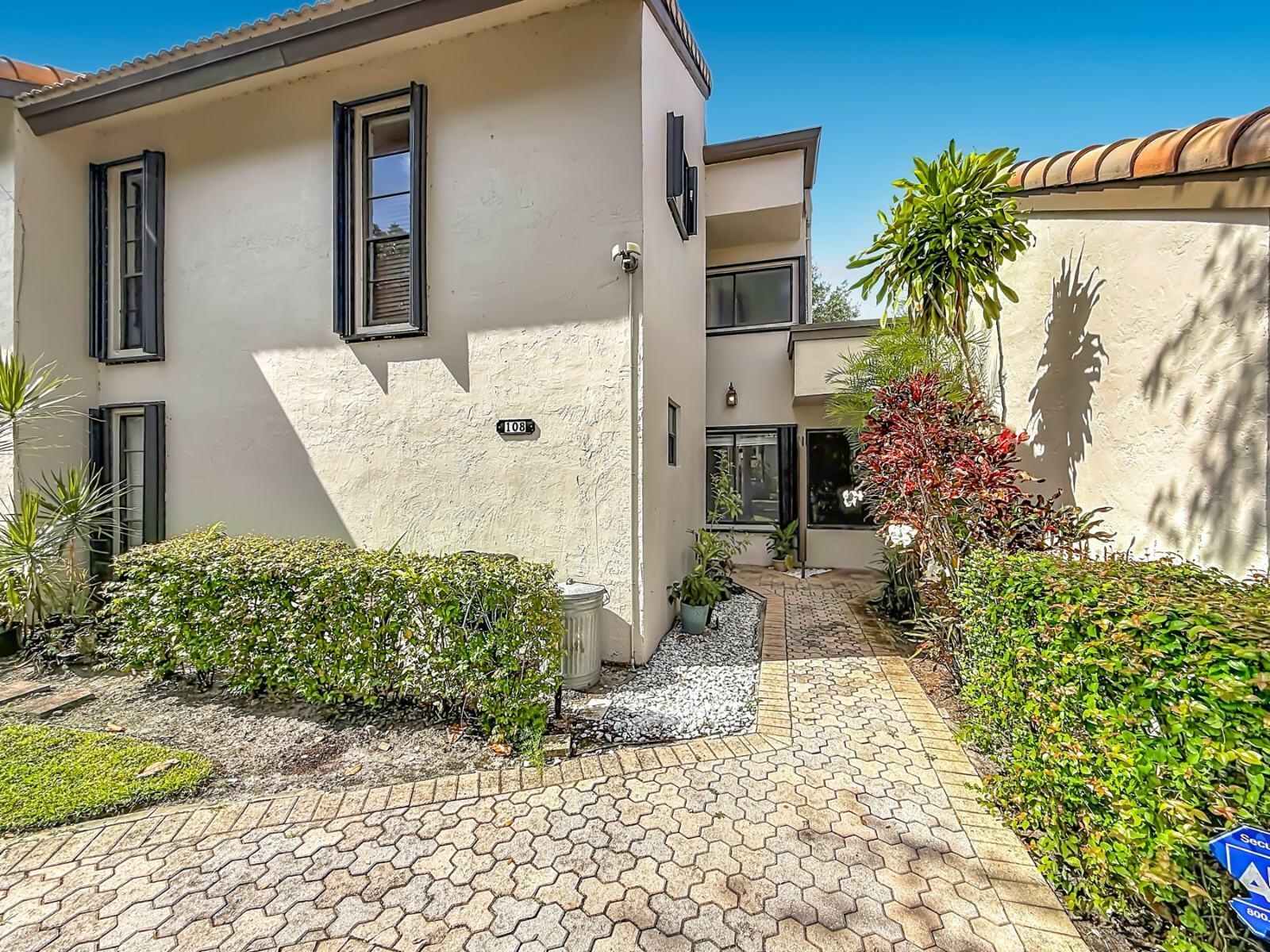 9701 N New River Canal Road 108b