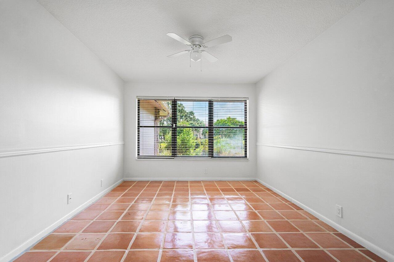 9405 Dundee Drive Property Photo 13