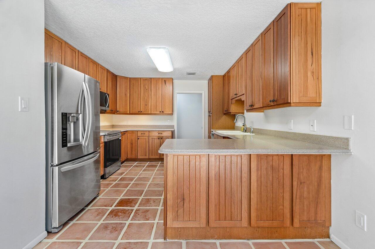 9405 Dundee Drive Property Photo 17