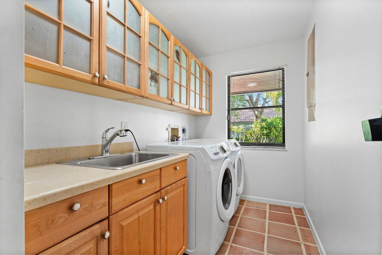 9405 Dundee Drive Property Photo 33
