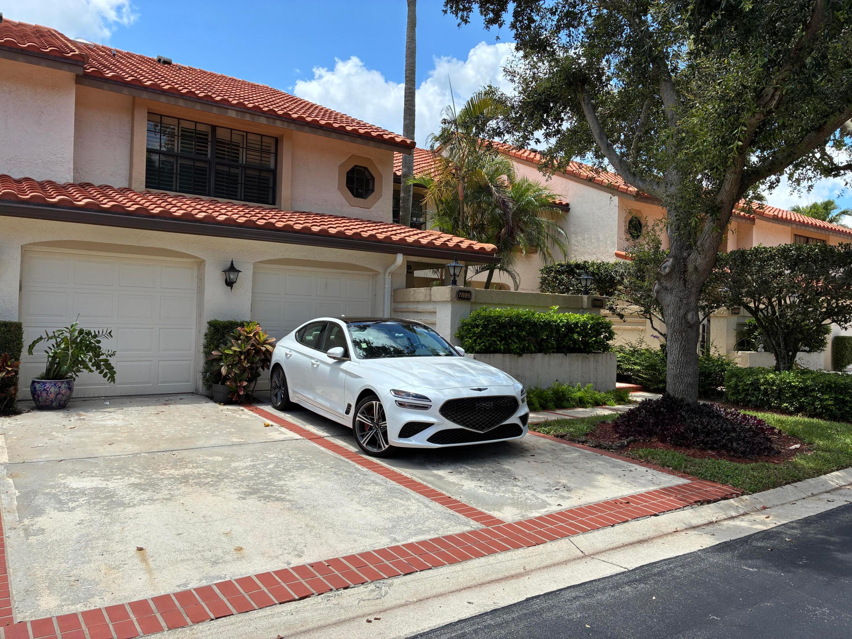 7895 La Mirada Drive Property Photo 1