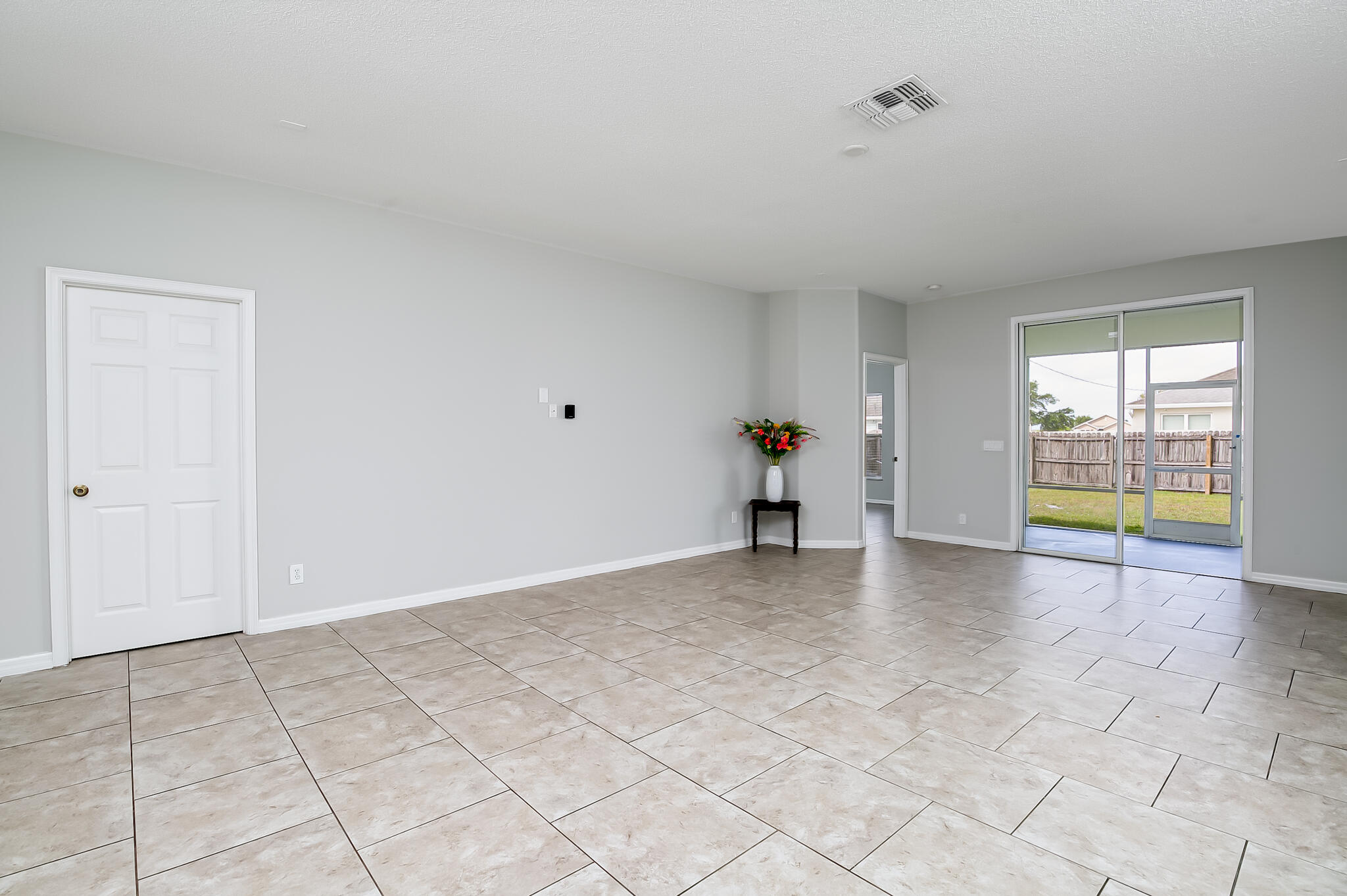 232 Sw Aldoro Place Property Photo 7