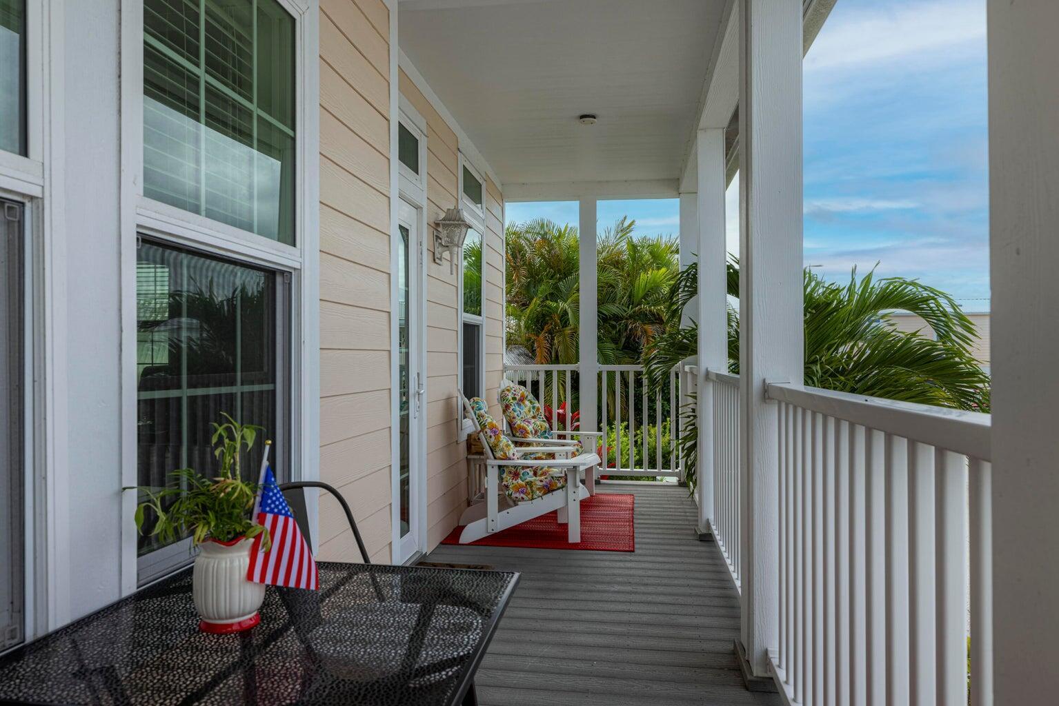 151 Ne Buoy Drive Property Photo 3