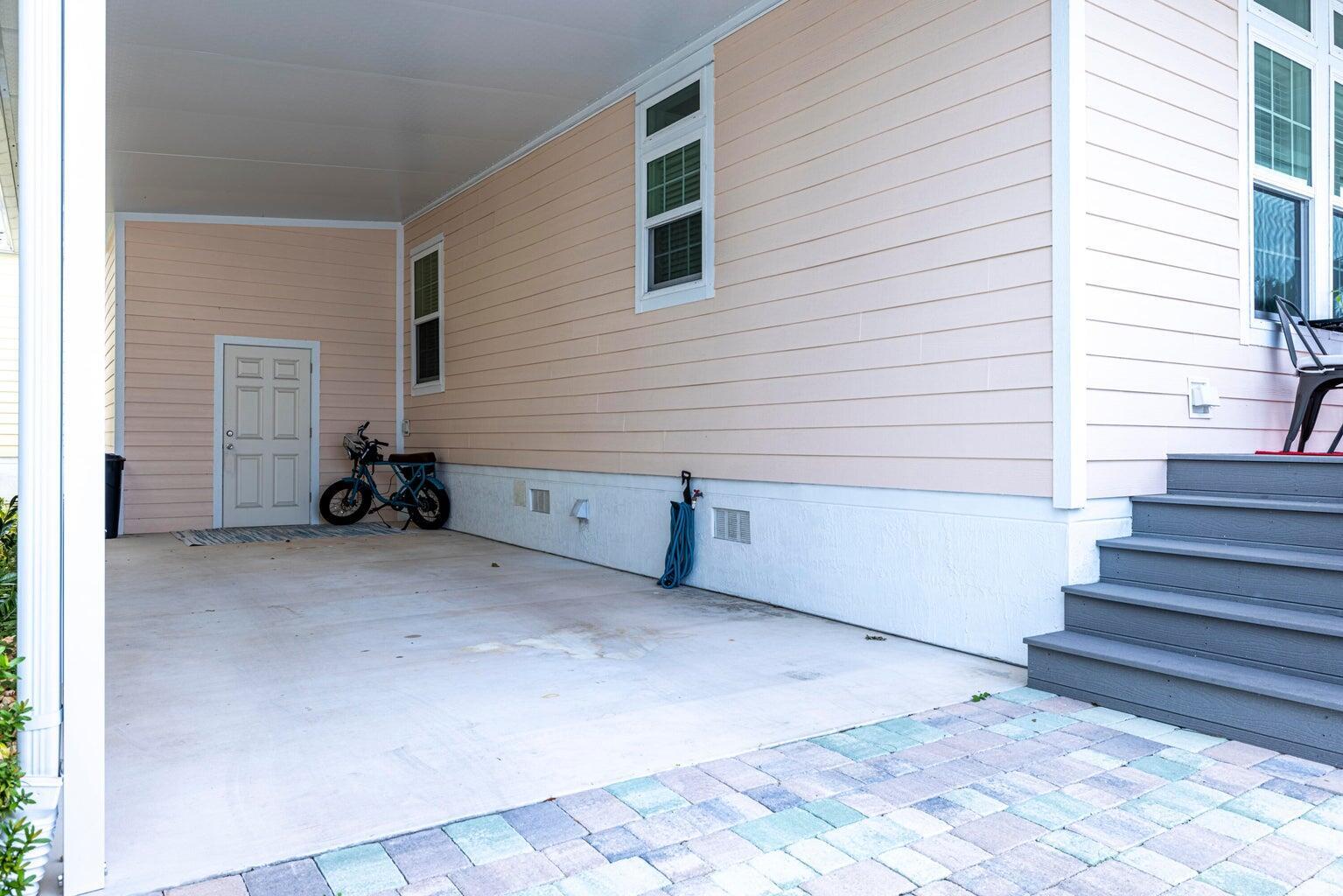151 Ne Buoy Drive Property Photo 16