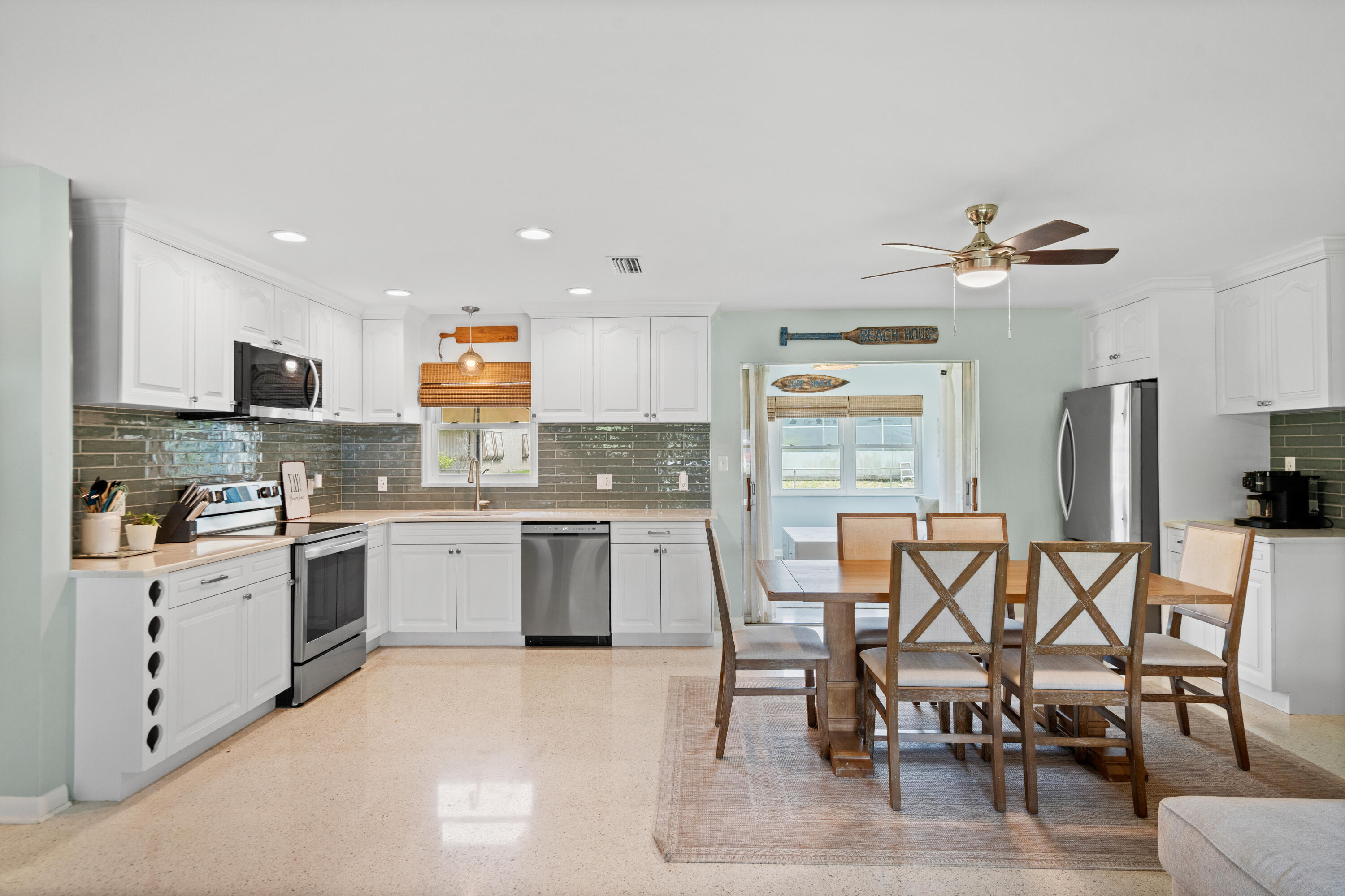 1621 Frances Avenue Property Photo 8