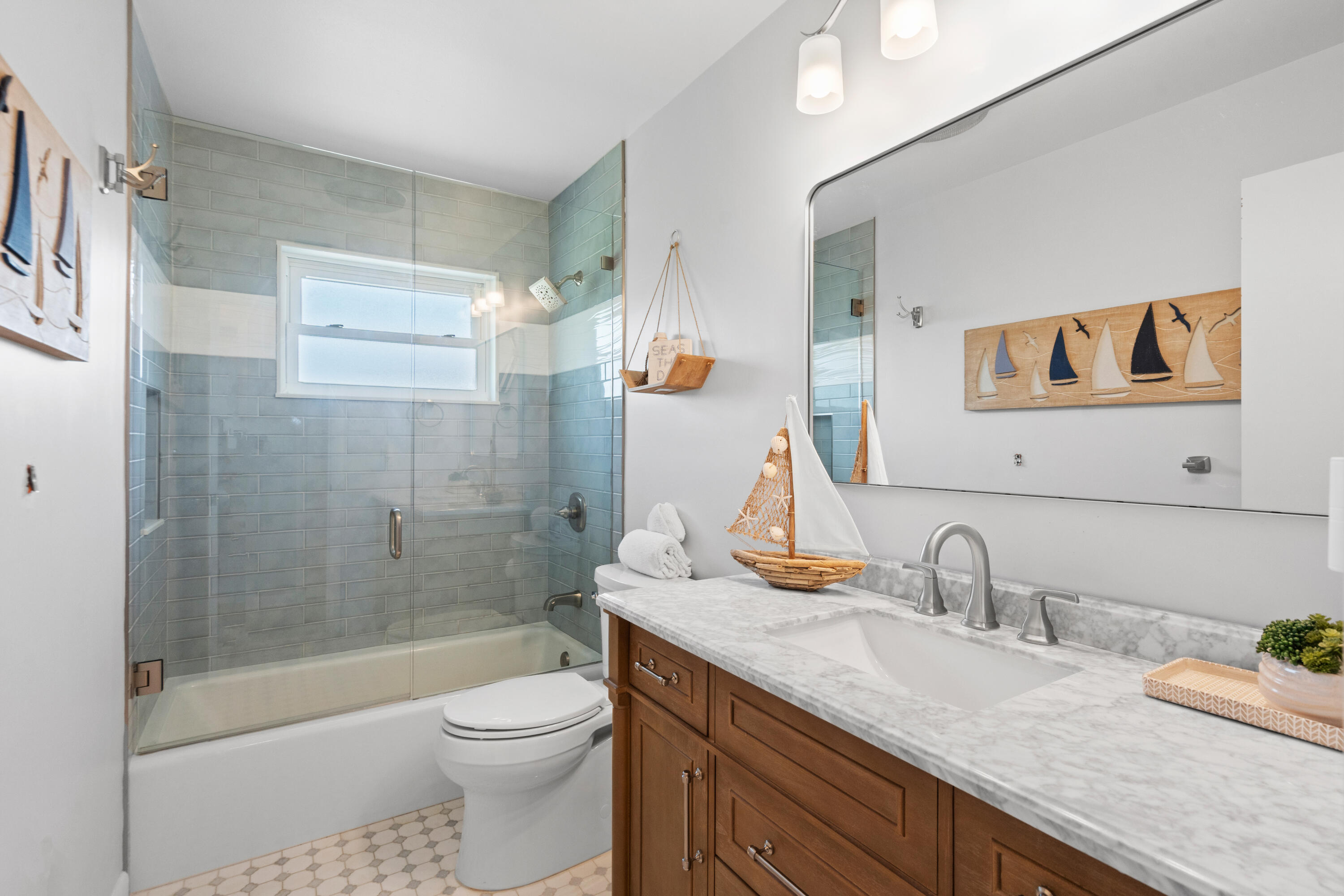 1621 Frances Avenue Property Photo 24