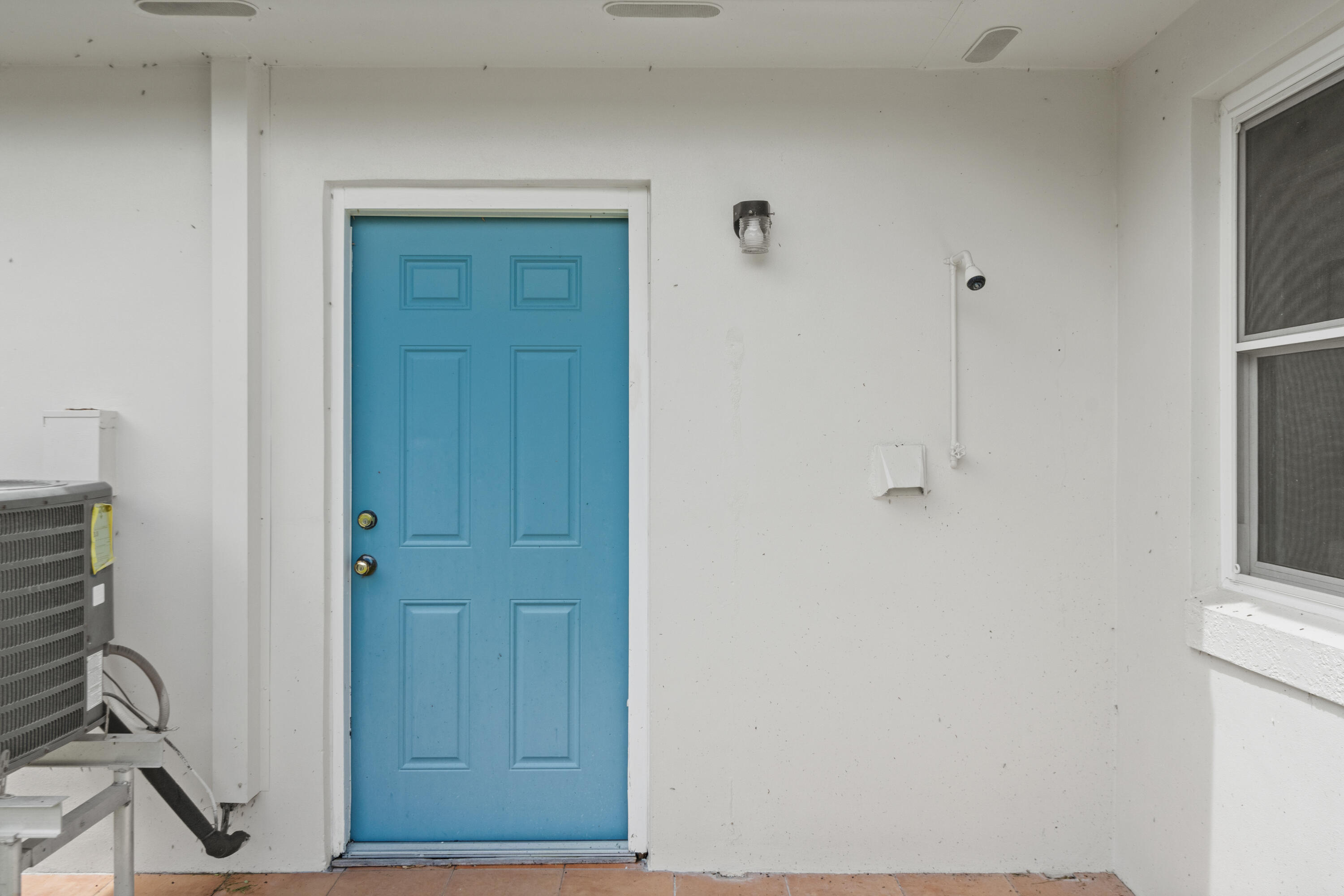 1621 Frances Avenue Property Photo 27