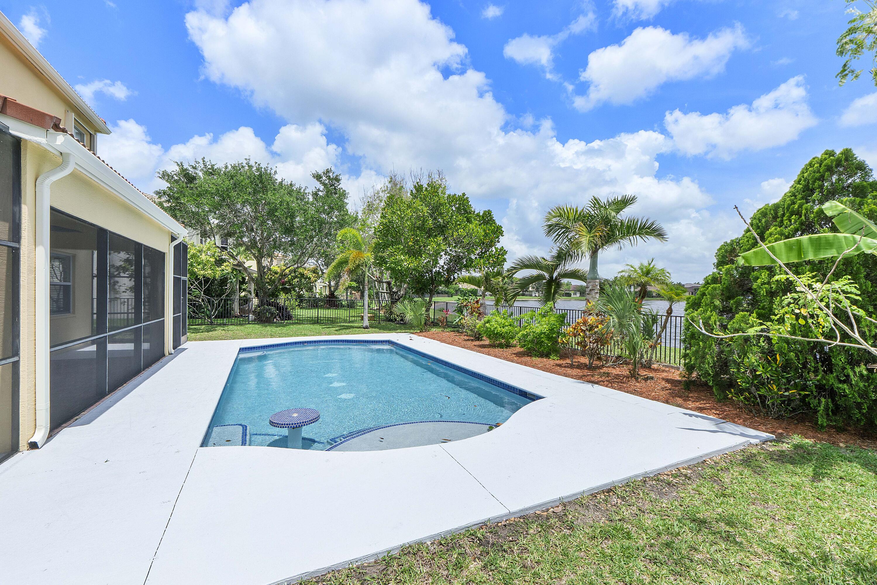 2392 Bellarosa Circle Property Photo 10