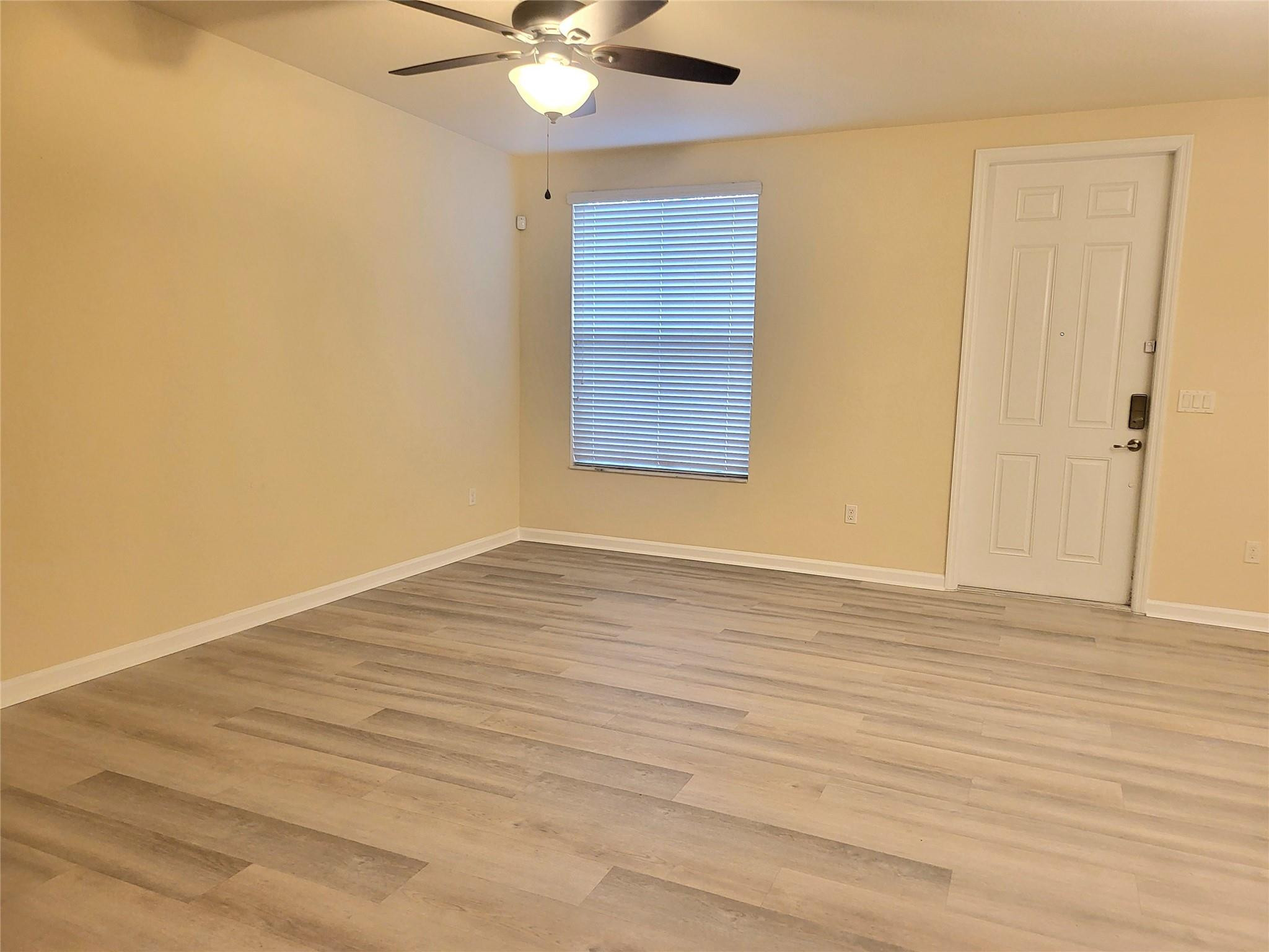 4658 Monarch Way Property Photo 7