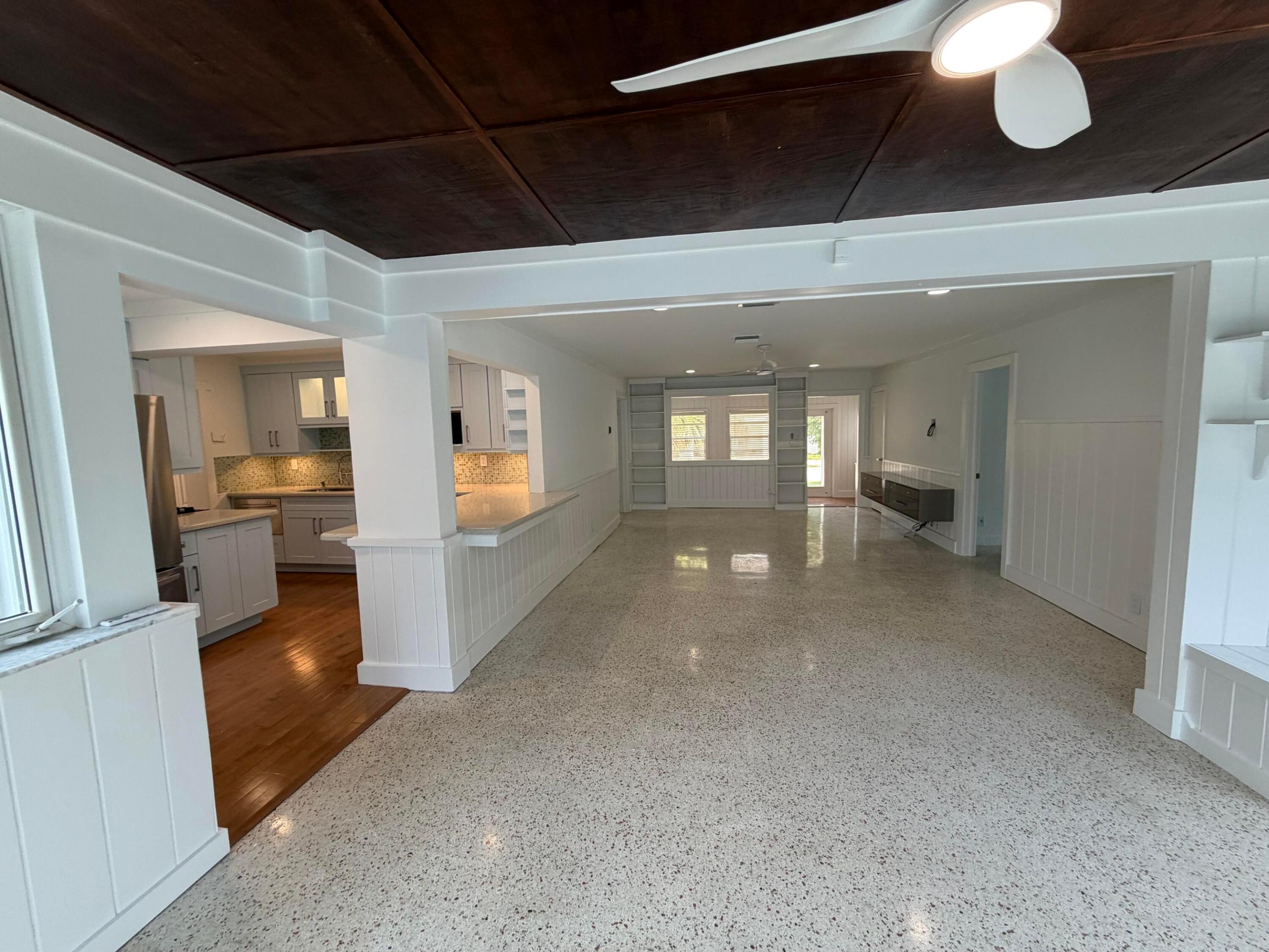 204 S Seacrest Circle Property Photo 10