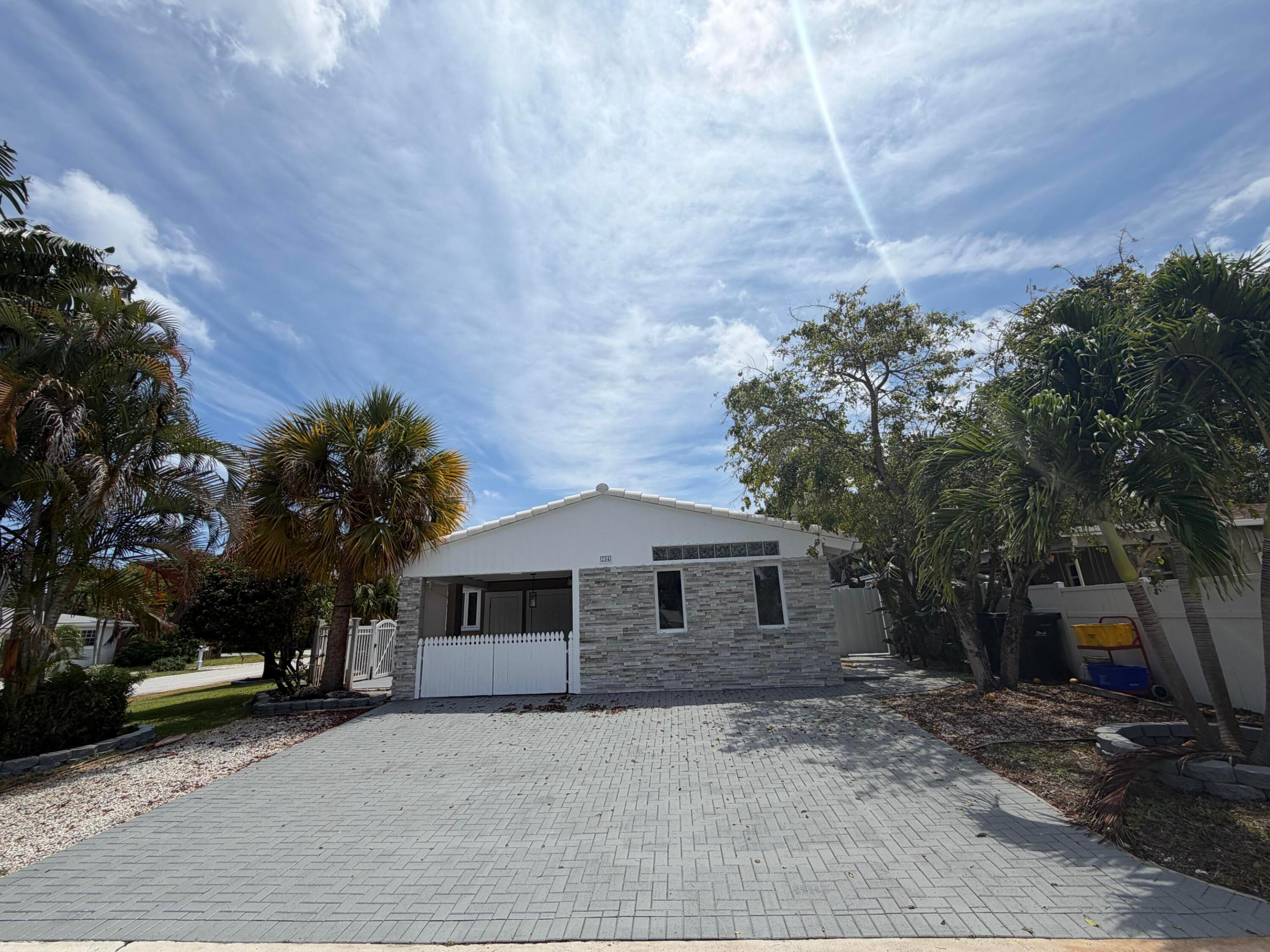 204 S Seacrest Circle Property Photo 31