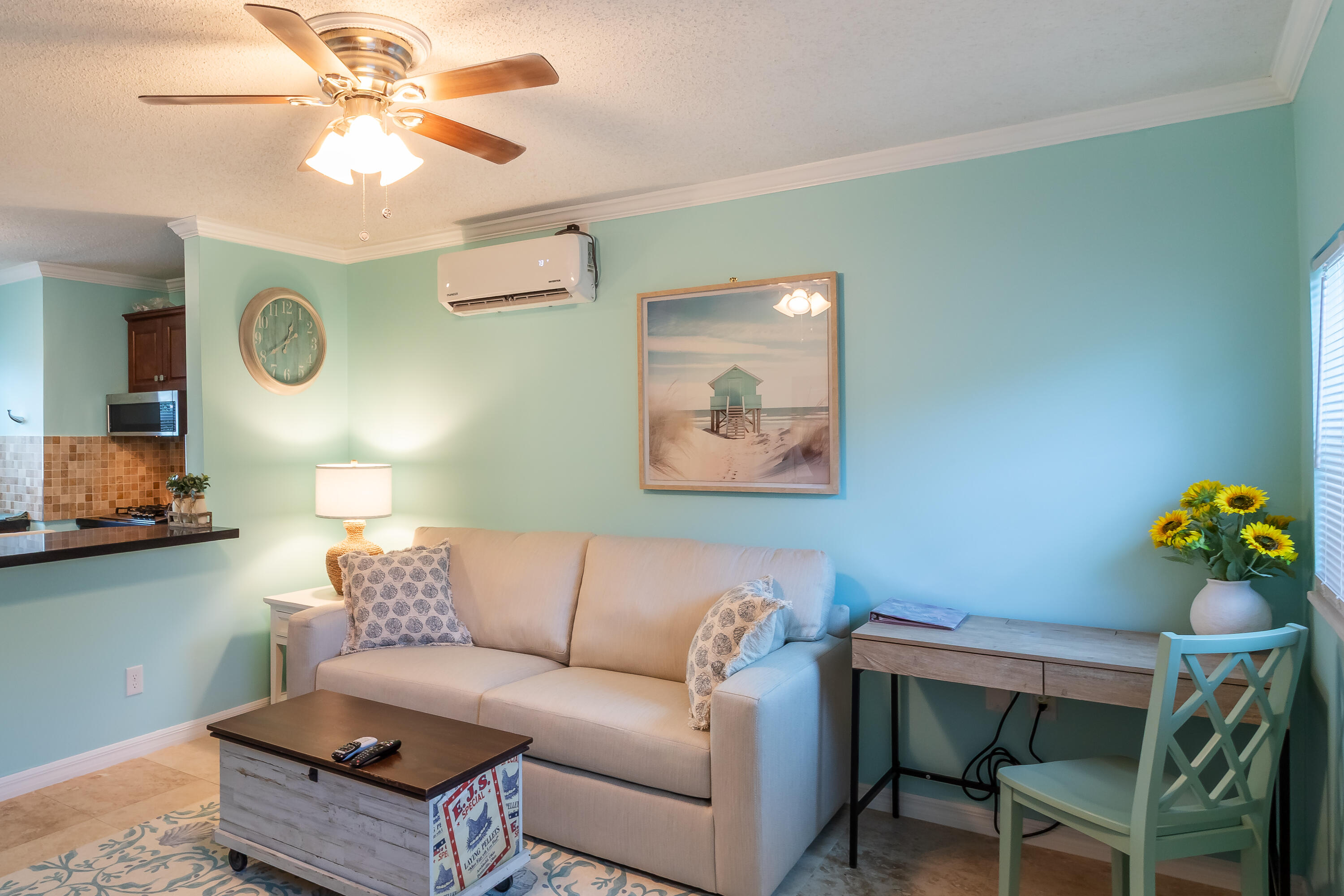 1724 37th Street Property Photo 1