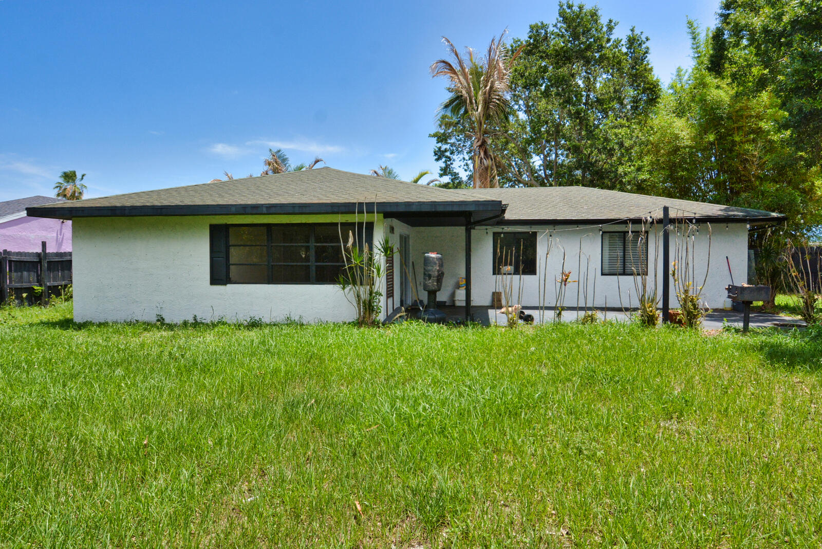 2117 Se East Dunbrooke Circle Property Photo 3