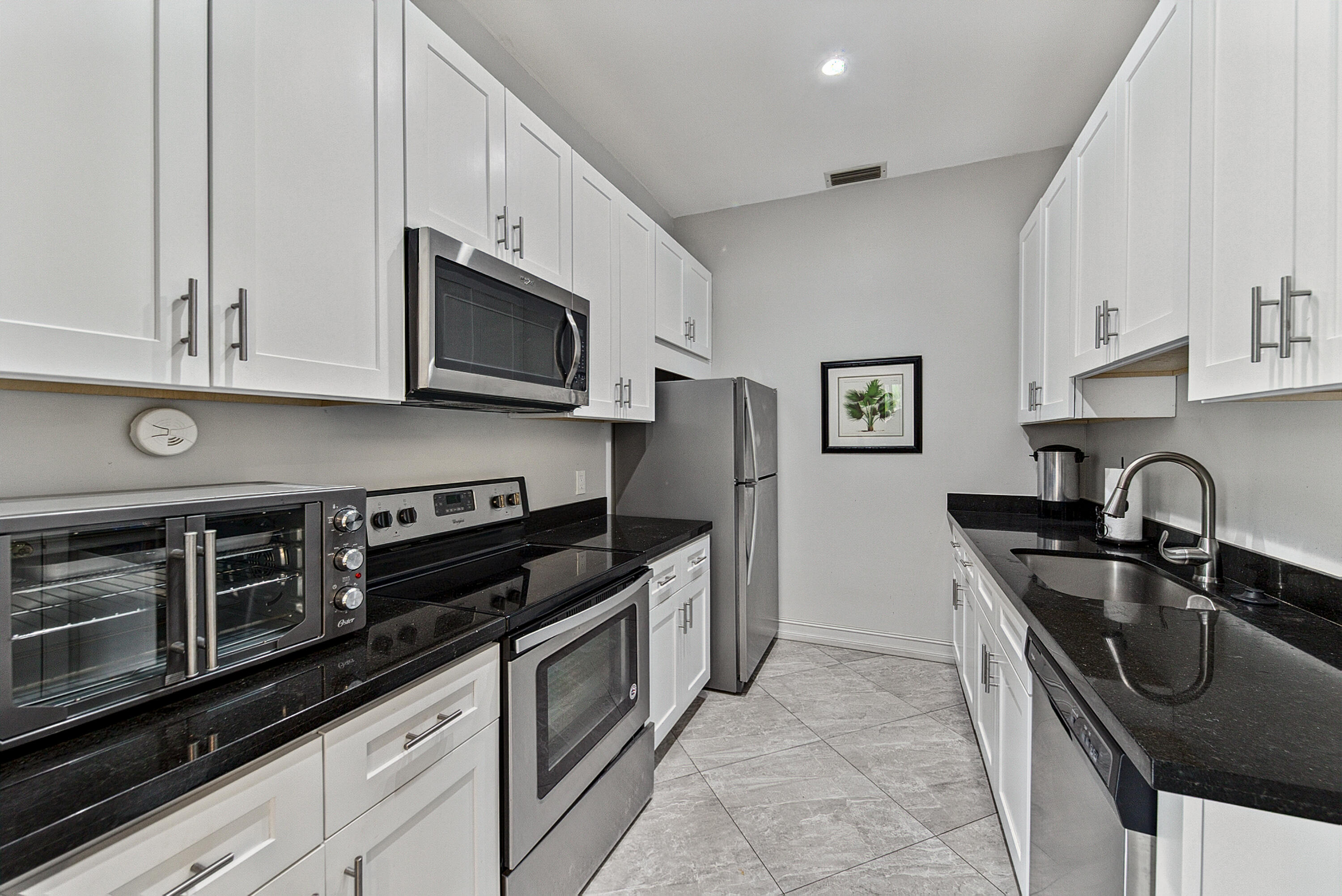 21656 Juego Circle S 23f Property Photo 43