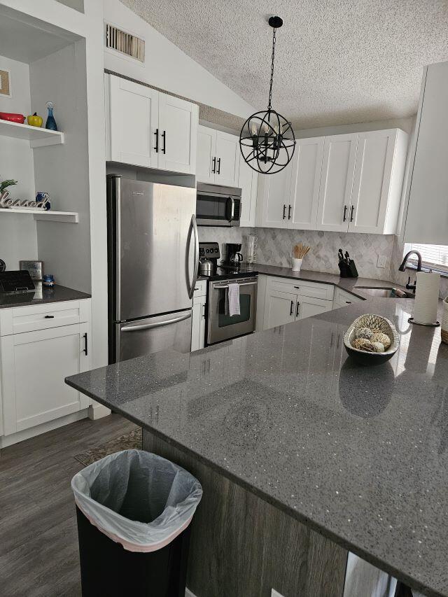 2812 Stoneway Lane Unit B Property Photo 9