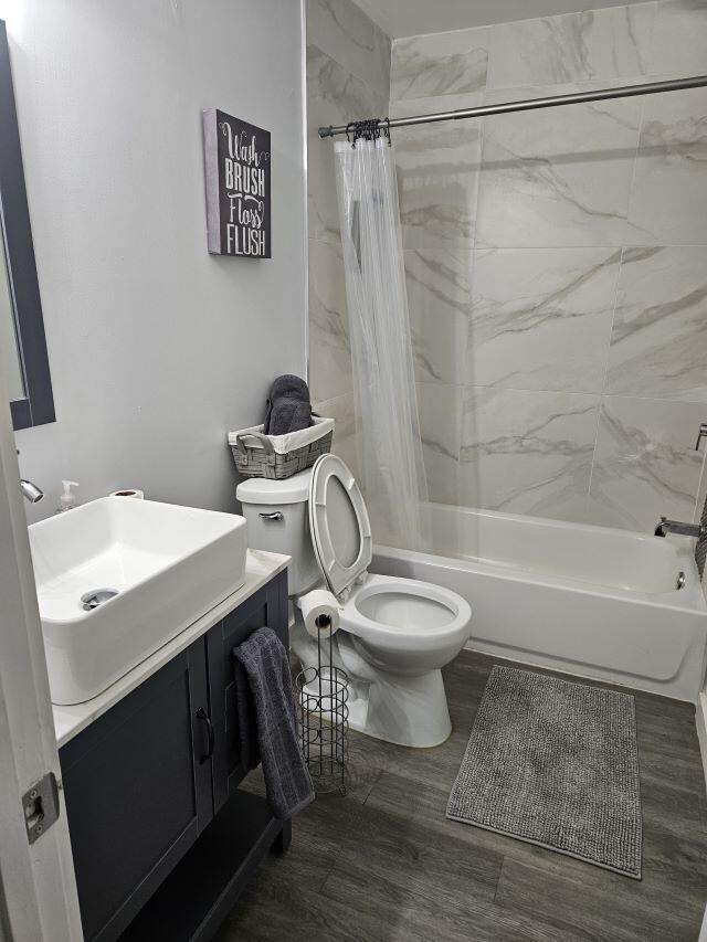 2812 Stoneway Lane Unit B Property Photo 13