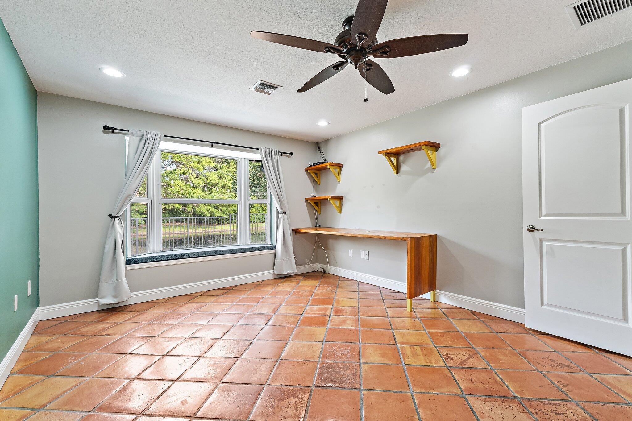 18169 Lake Bend Drive Property Photo 33