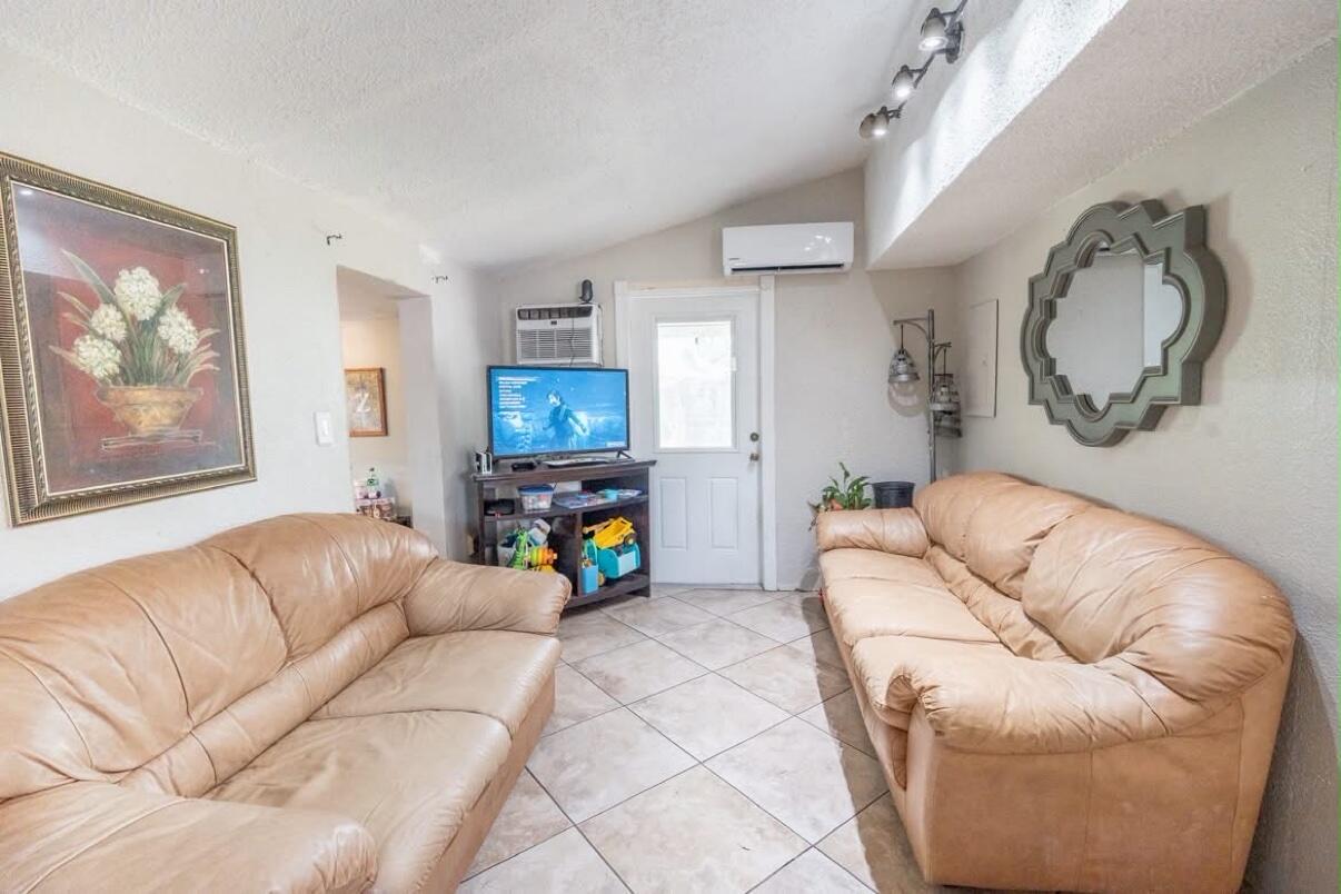1185 Alto Road Property Photo 6