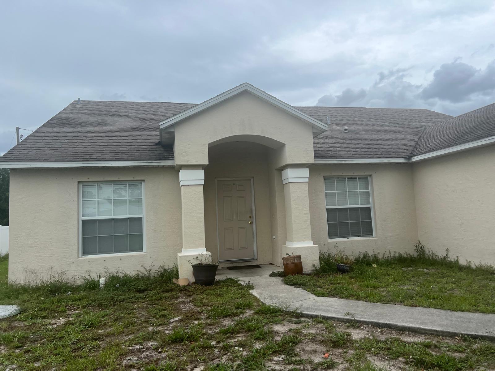 1231 Sw Parma Avenue Property Photo 1