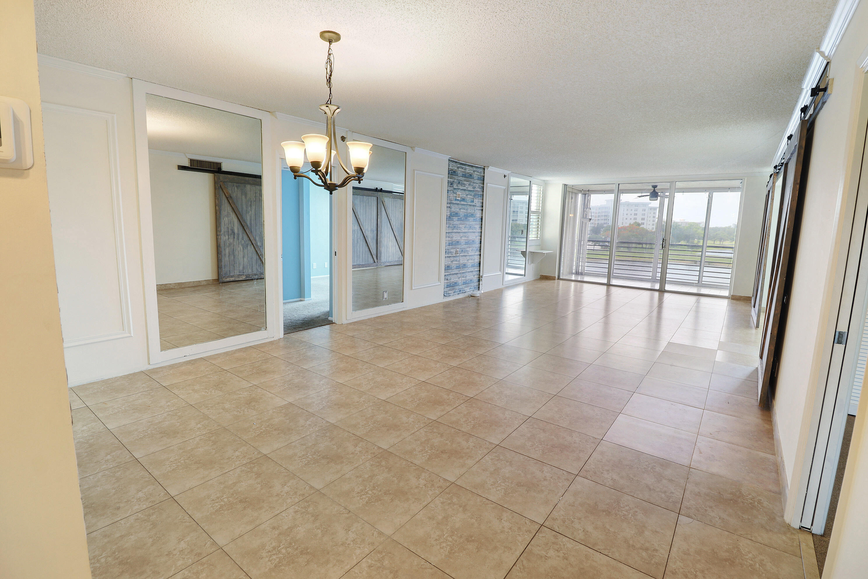 3095 N Course Drive 409 Property Photo 14