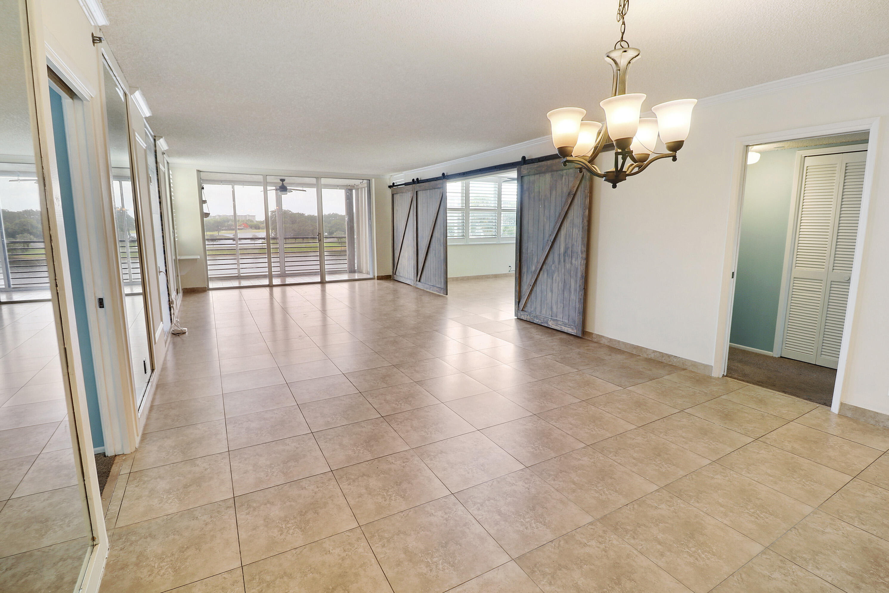 3095 N Course Drive 409 Property Photo 18